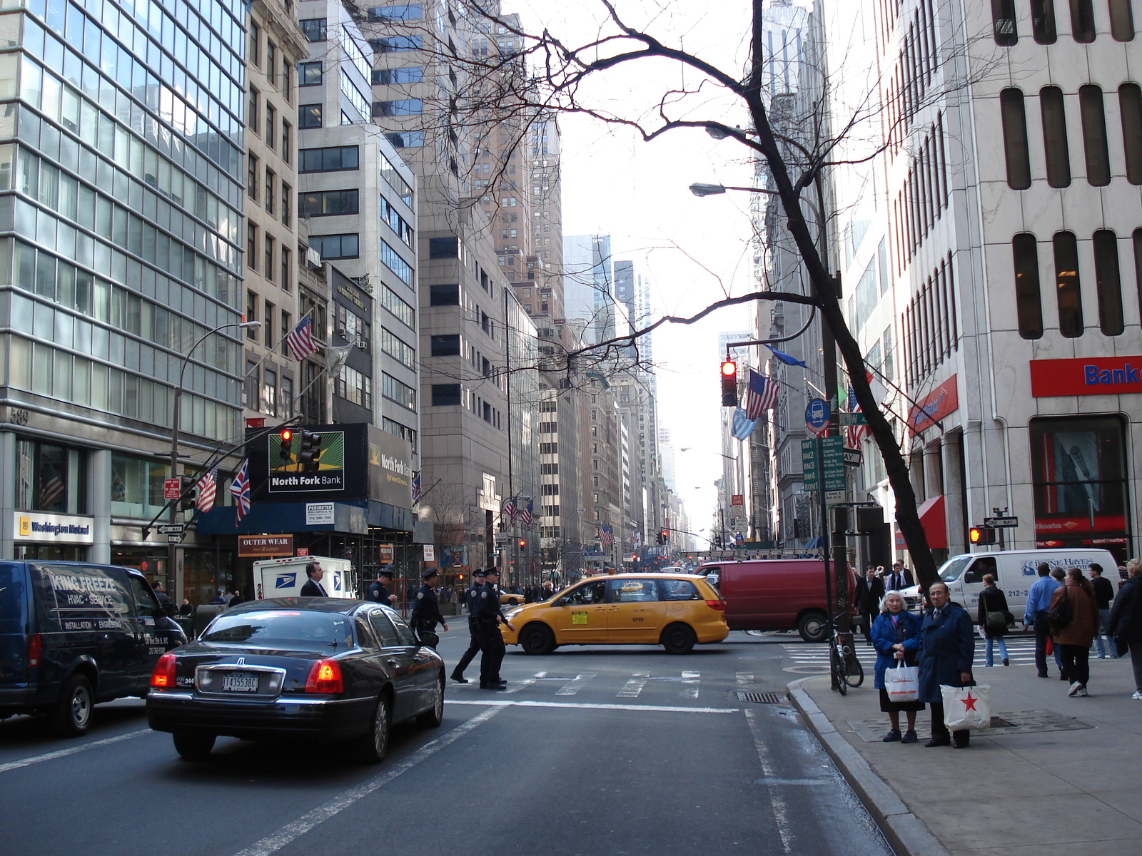 Picture United States New York down the 5th Avenue 2006-03 26 - Photo down the 5th Avenue