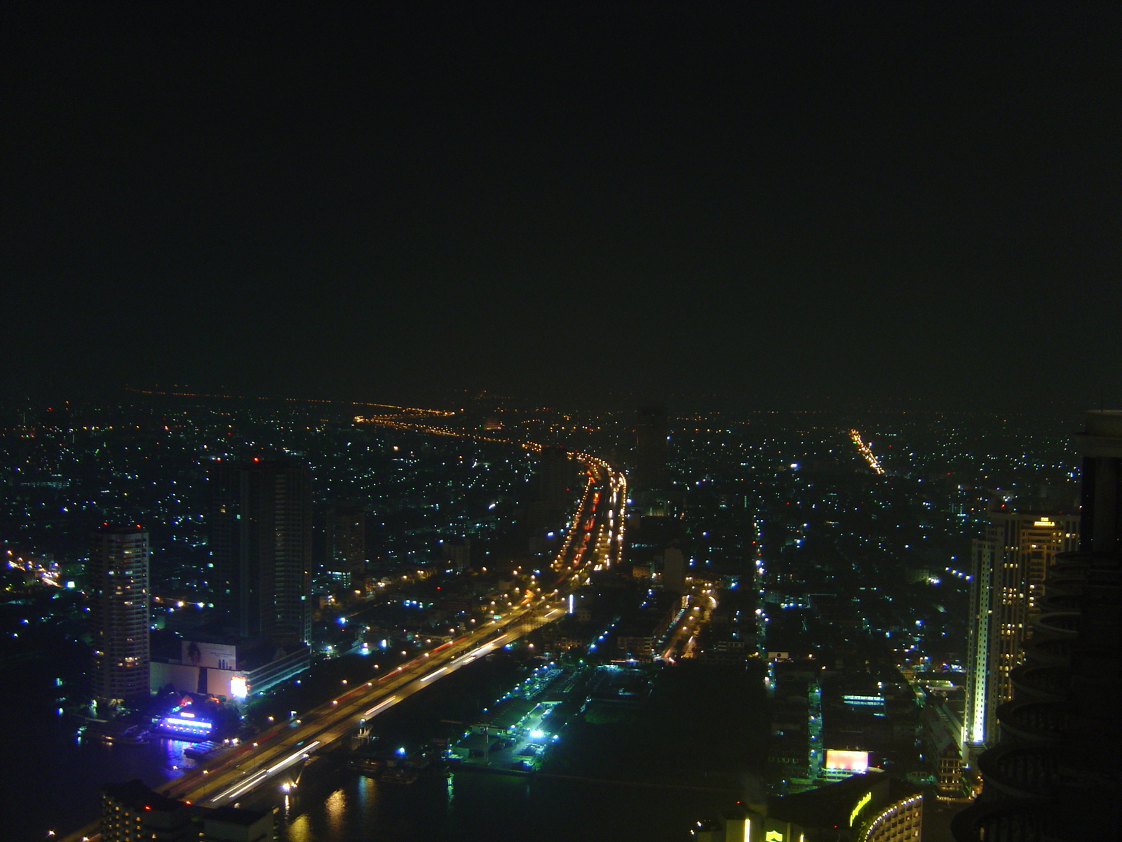 Picture Thailand Bangkok State Tower 2005-11 14 - Picture State Tower