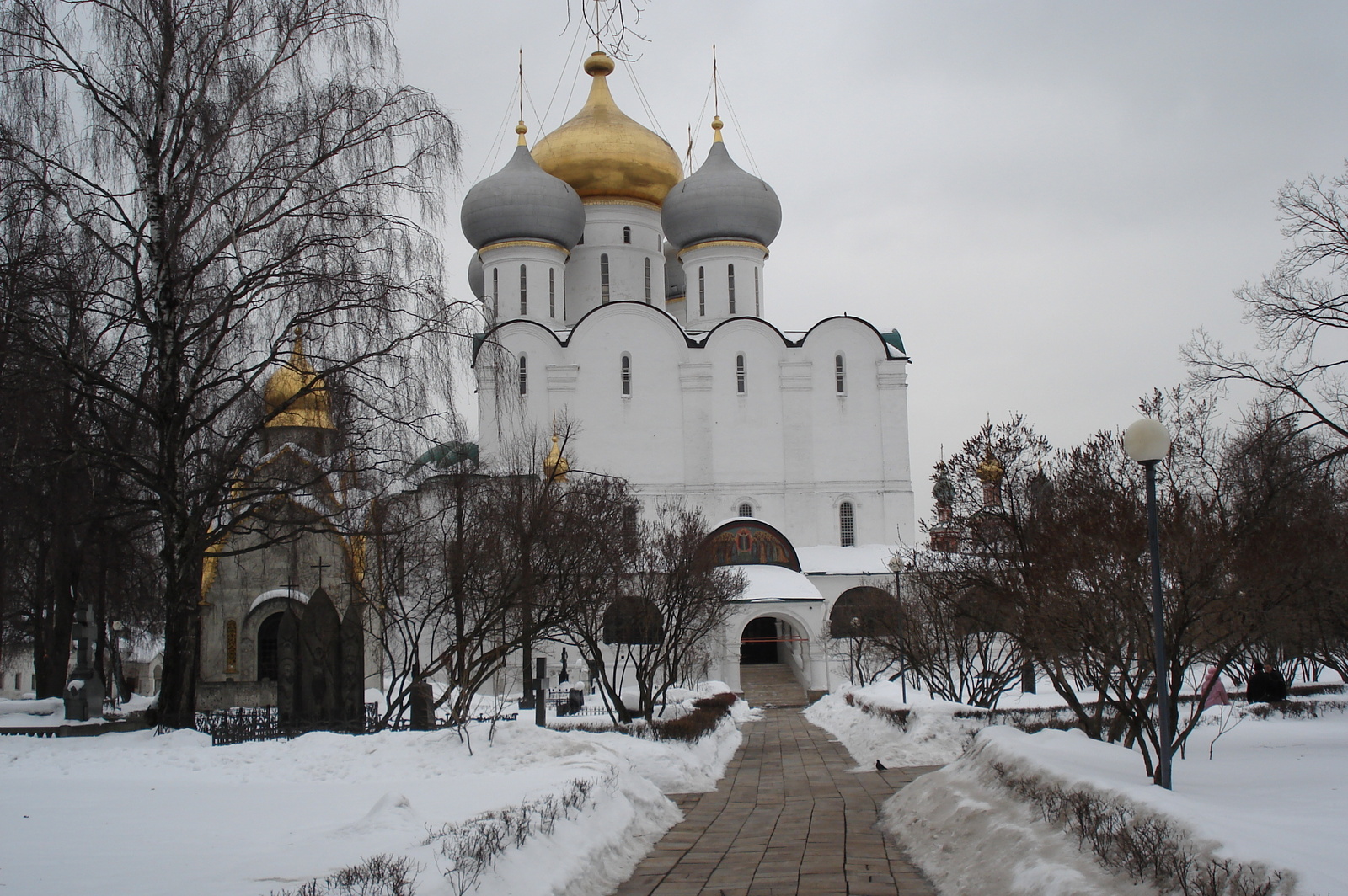 Picture Russia Moscow New Maiden convent and cemetery 2006-03 12 - Photos New Maiden convent and cemetery