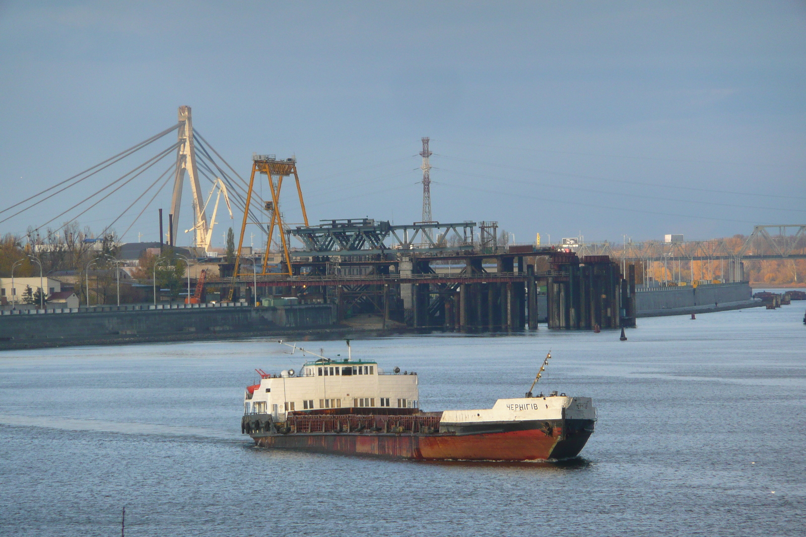 Picture Ukraine Kiev Dnipro river 2007-11 14 - Car Dnipro river