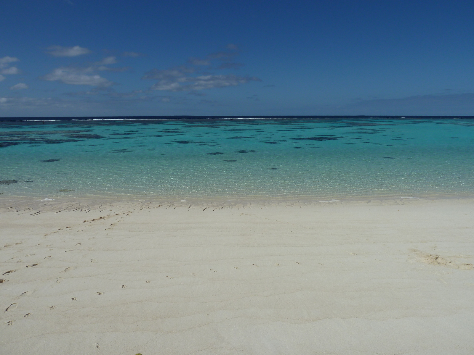 Picture New Caledonia Lifou Mu 2010-05 34 - Flight Mu