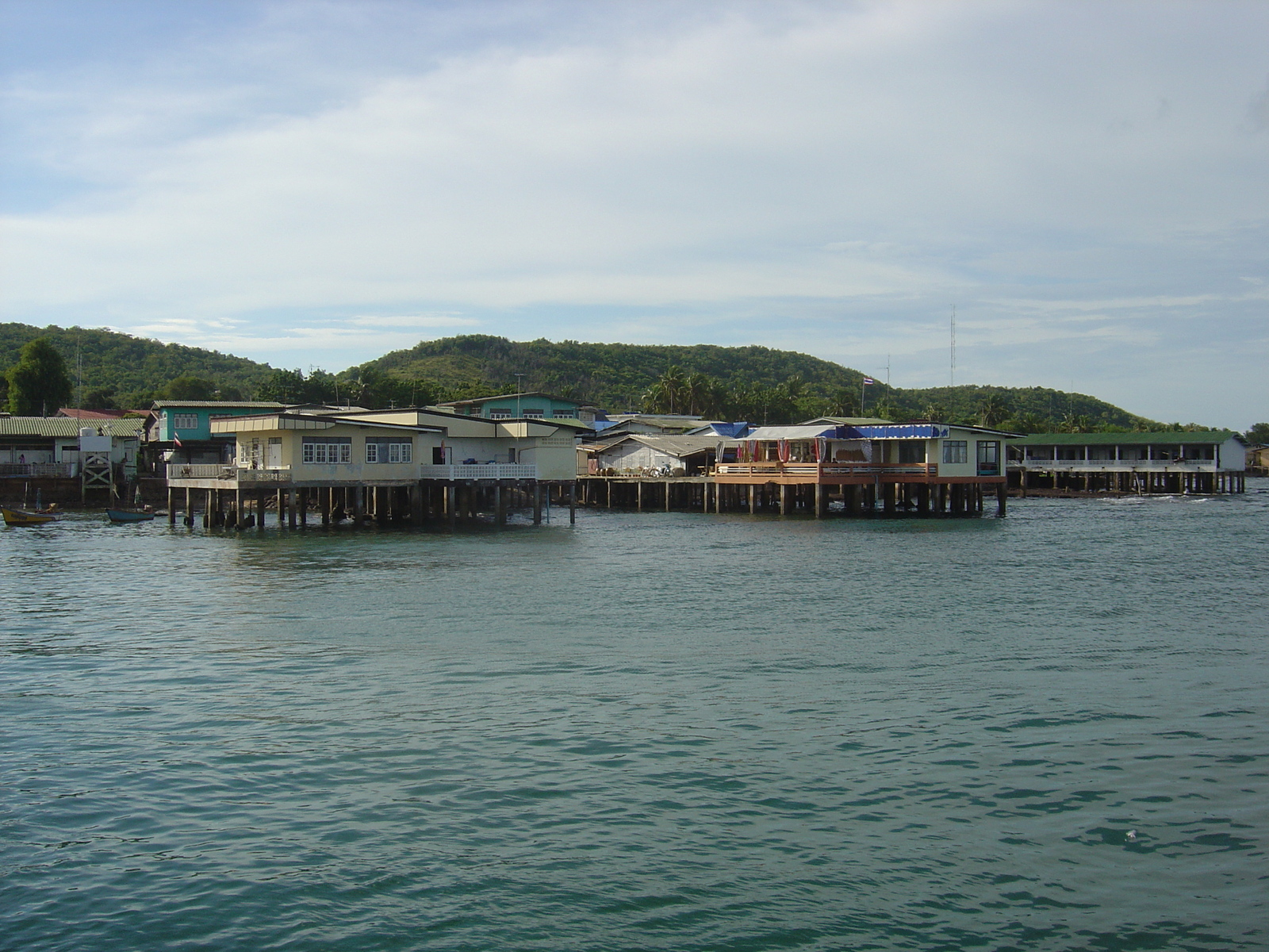 Picture Thailand Pattaya Ko Larn 2005-09 17 - Perspective Ko Larn