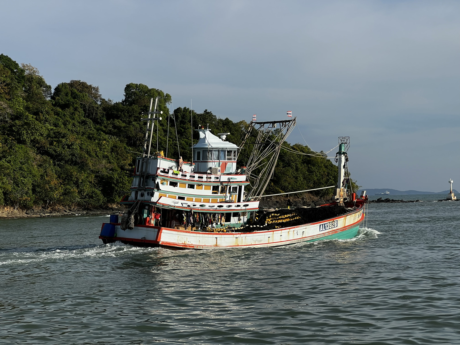 Picture Thailand Ko Phi Phi to Phuket Ferry 2021-12 17 - Trail Ko Phi Phi to Phuket Ferry