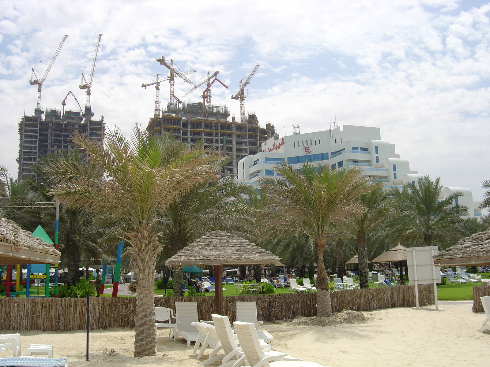 Picture United Arab Emirates Dubai Sheraton Jumeirah Beach Hotel 2005-03 14 - Sight Sheraton Jumeirah Beach Hotel