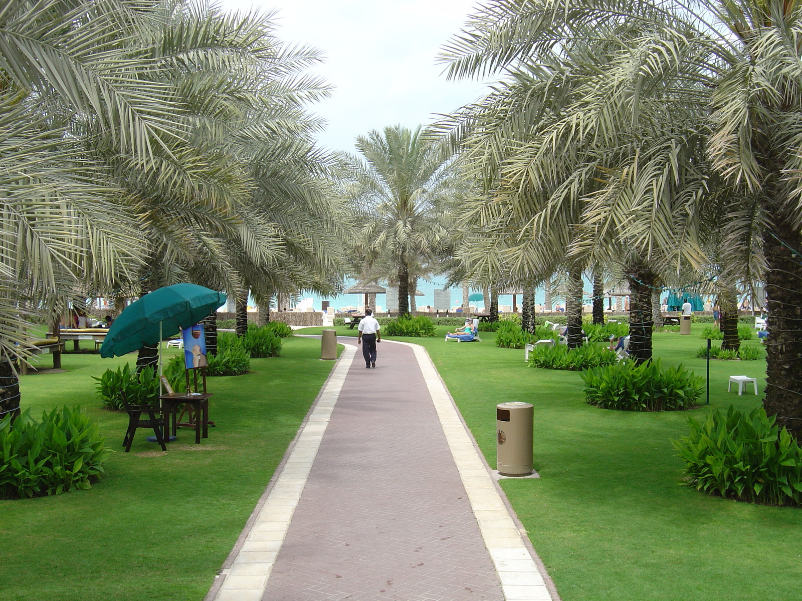 Picture United Arab Emirates Dubai Sheraton Jumeirah Beach Hotel 2005-03 8 - Picture Sheraton Jumeirah Beach Hotel