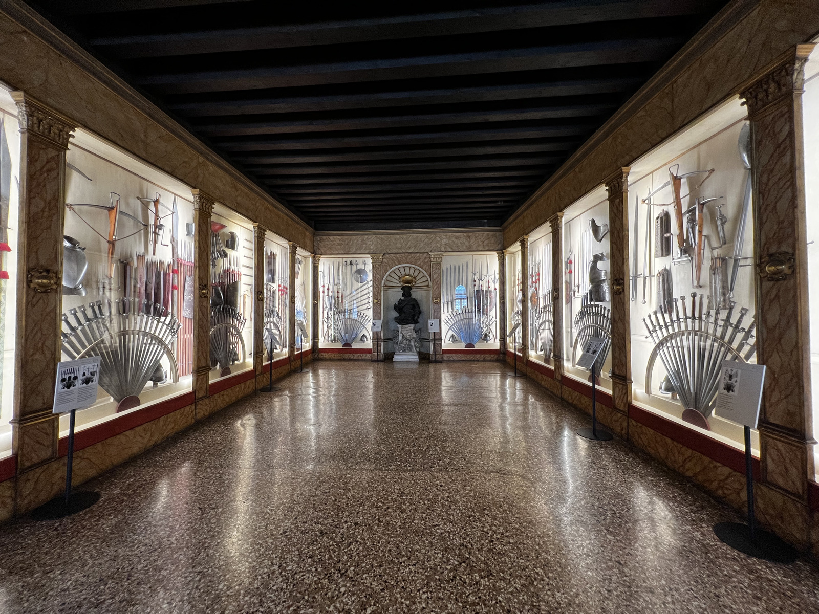 Picture Italy Venice Doge's Palace (Palazzo Ducale) 2022-05 75 - Perspective Doge's Palace (Palazzo Ducale)