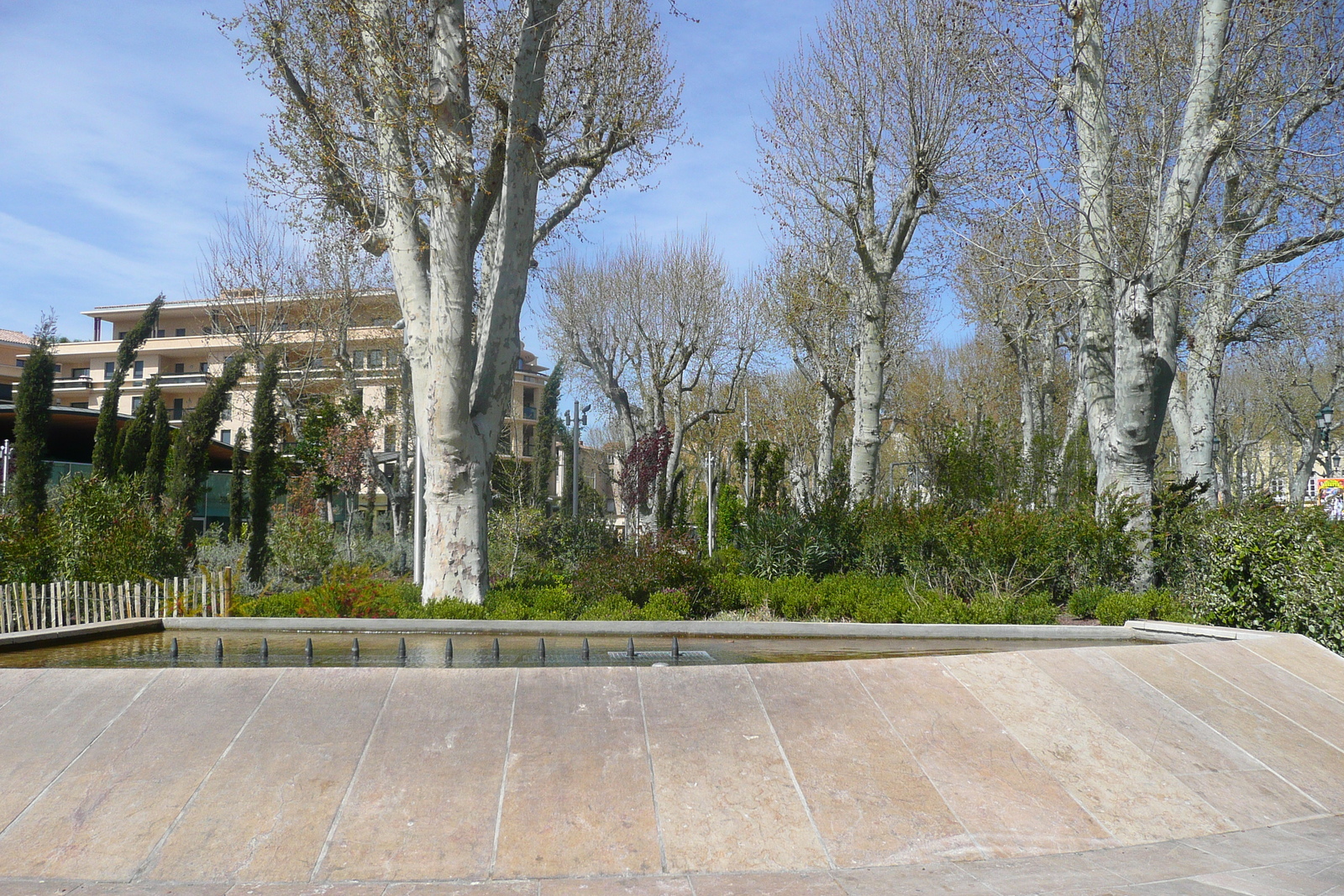 Picture France Aix en Provence Place du General de Gaulle 2008-04 23 - Photos Place du General de Gaulle