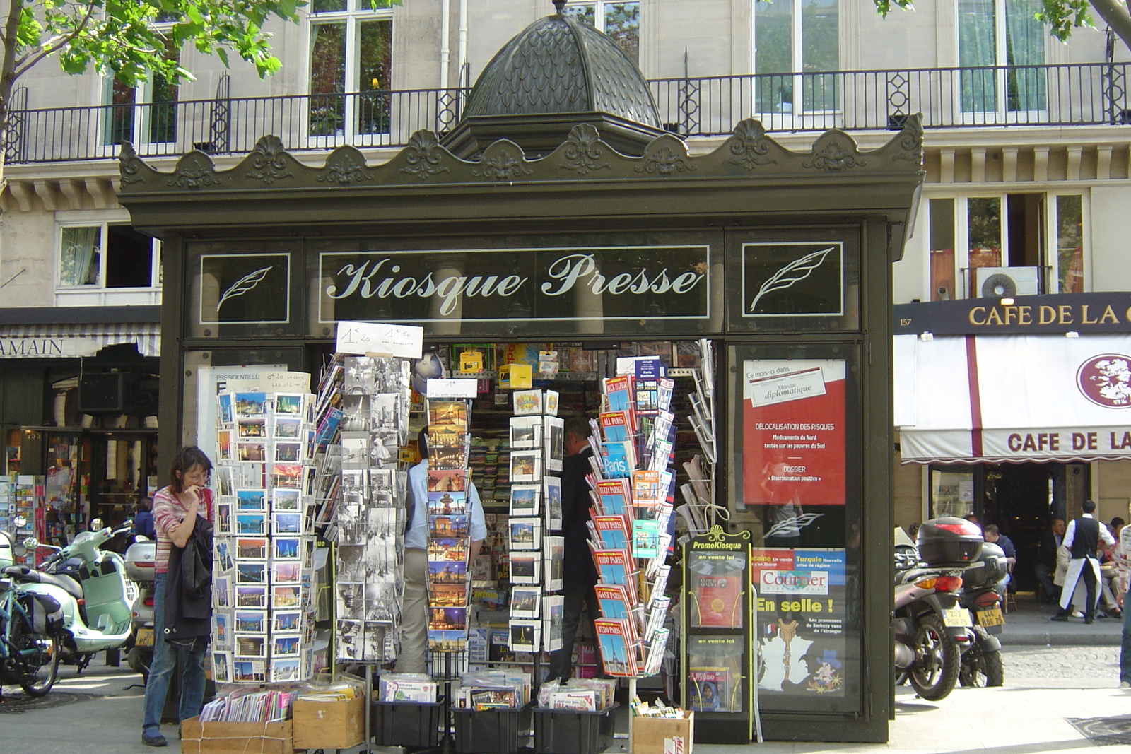 Picture France Paris 2007-05 9 - Store Paris