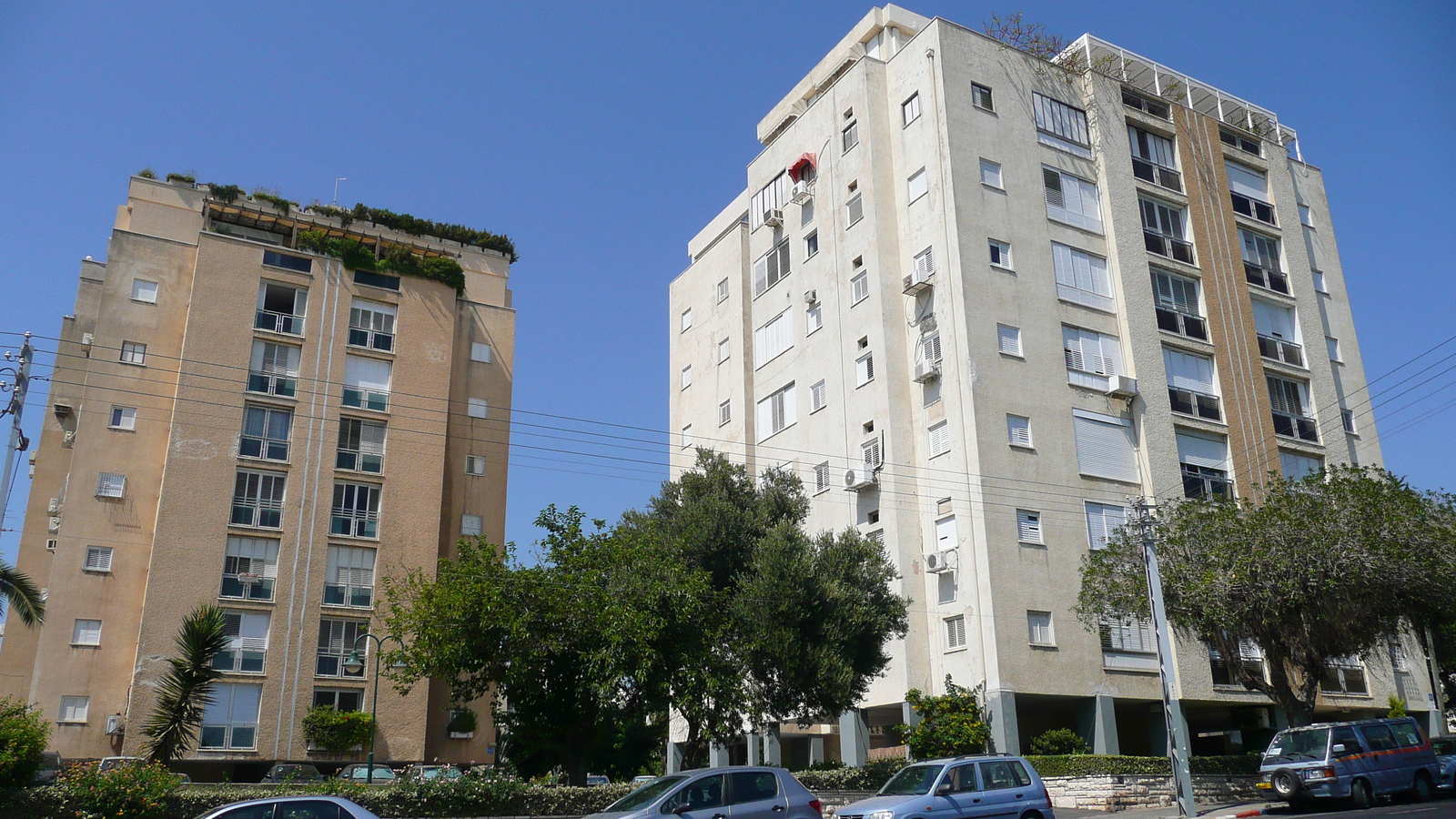 Picture Israel Tel Aviv Jabotinsky Street 2007-06 5 - Pictures Jabotinsky Street