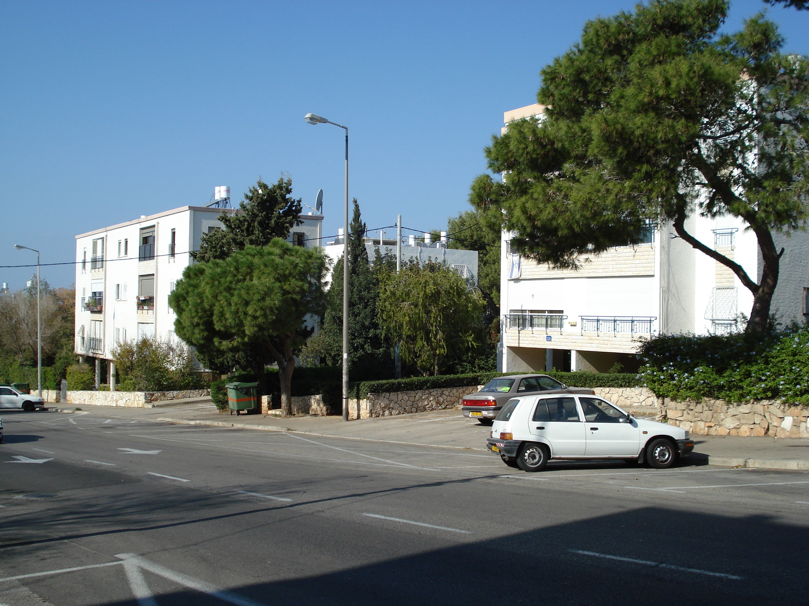 Picture Israel Haifa Carmel 2006-12 17 - Road Carmel