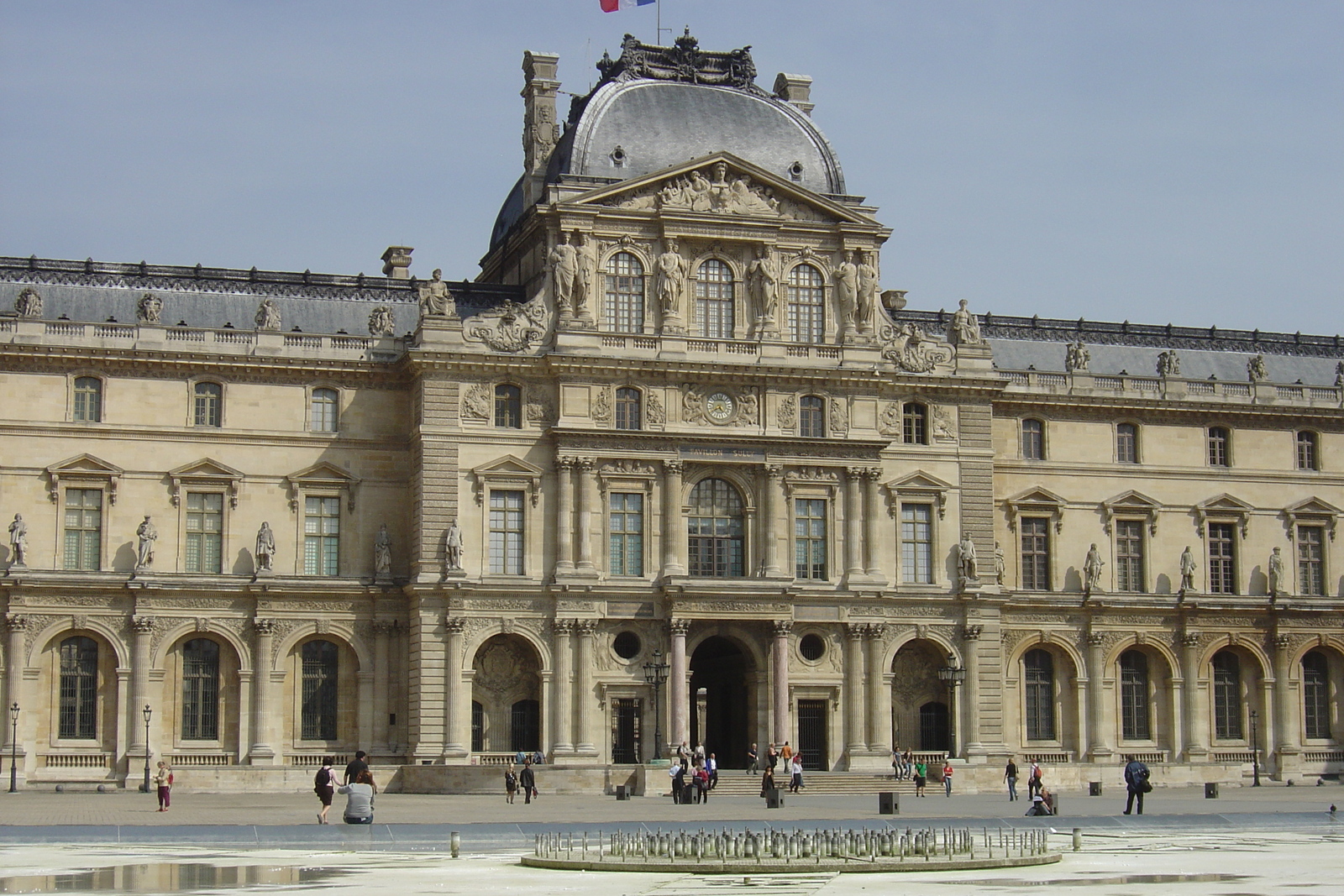 Picture France Paris Louvre 2007-05 95 - Trail Louvre