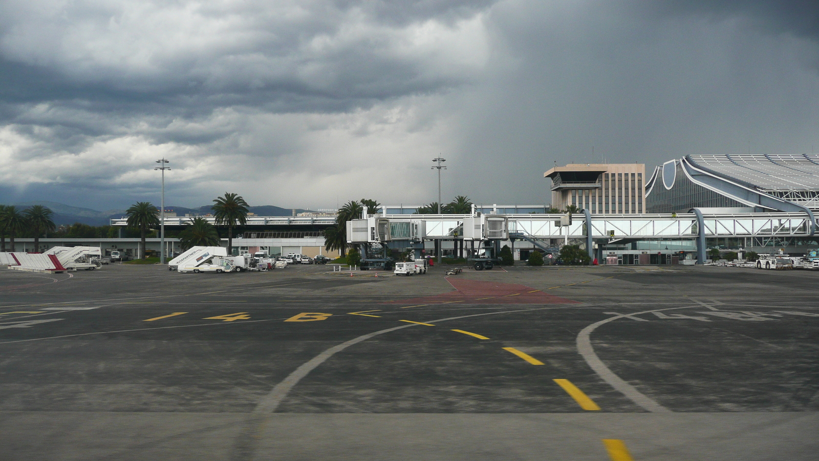 Picture France Nice Airport 2007-07 4 - Sightseeing Nice Airport