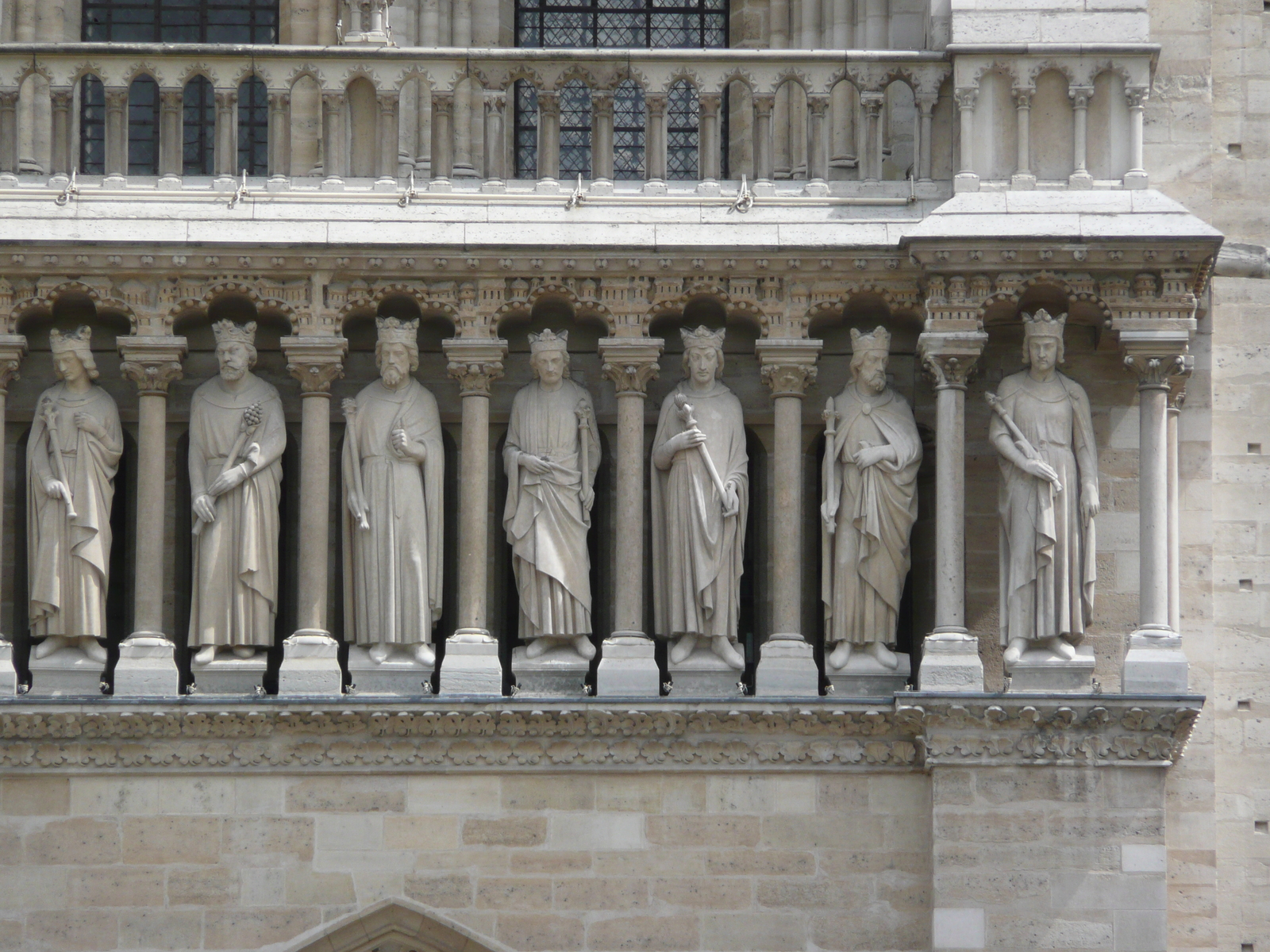 Picture France Paris Notre Dame 2007-05 82 - Tourist Notre Dame