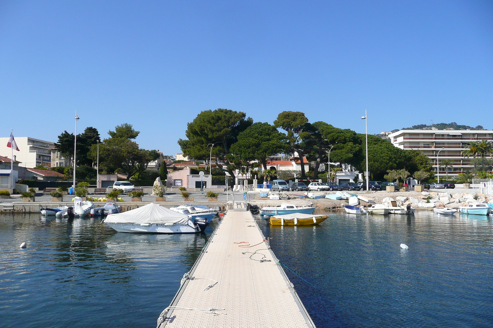 Picture France Cannes Plage Gazagnaire 2008-03 24 - Perspective Plage Gazagnaire