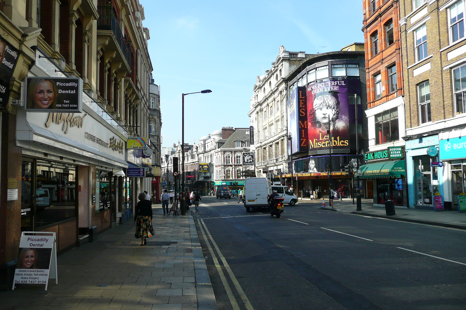 Picture United Kingdom London Shaftesbury Avenue 2007-09 66 - Perspective Shaftesbury Avenue