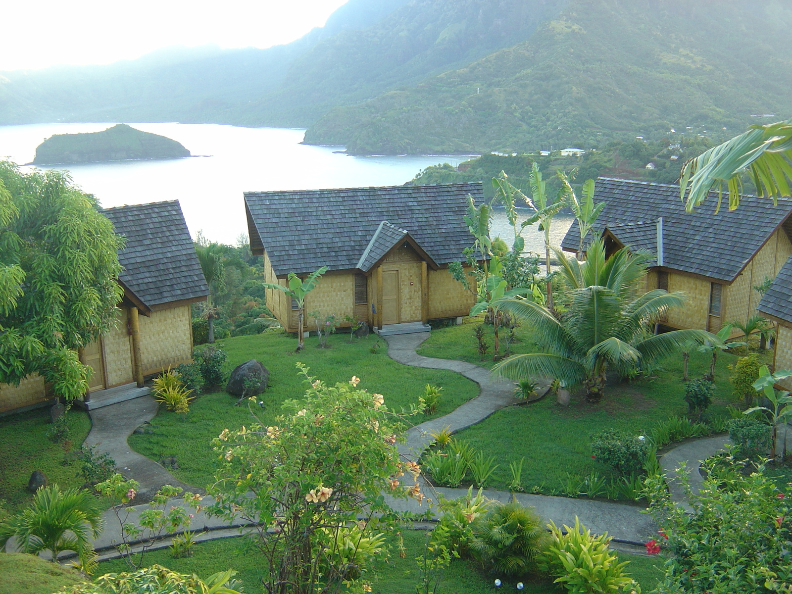 Picture Polynesia Marquises 2006-04 25 - Flight Marquises