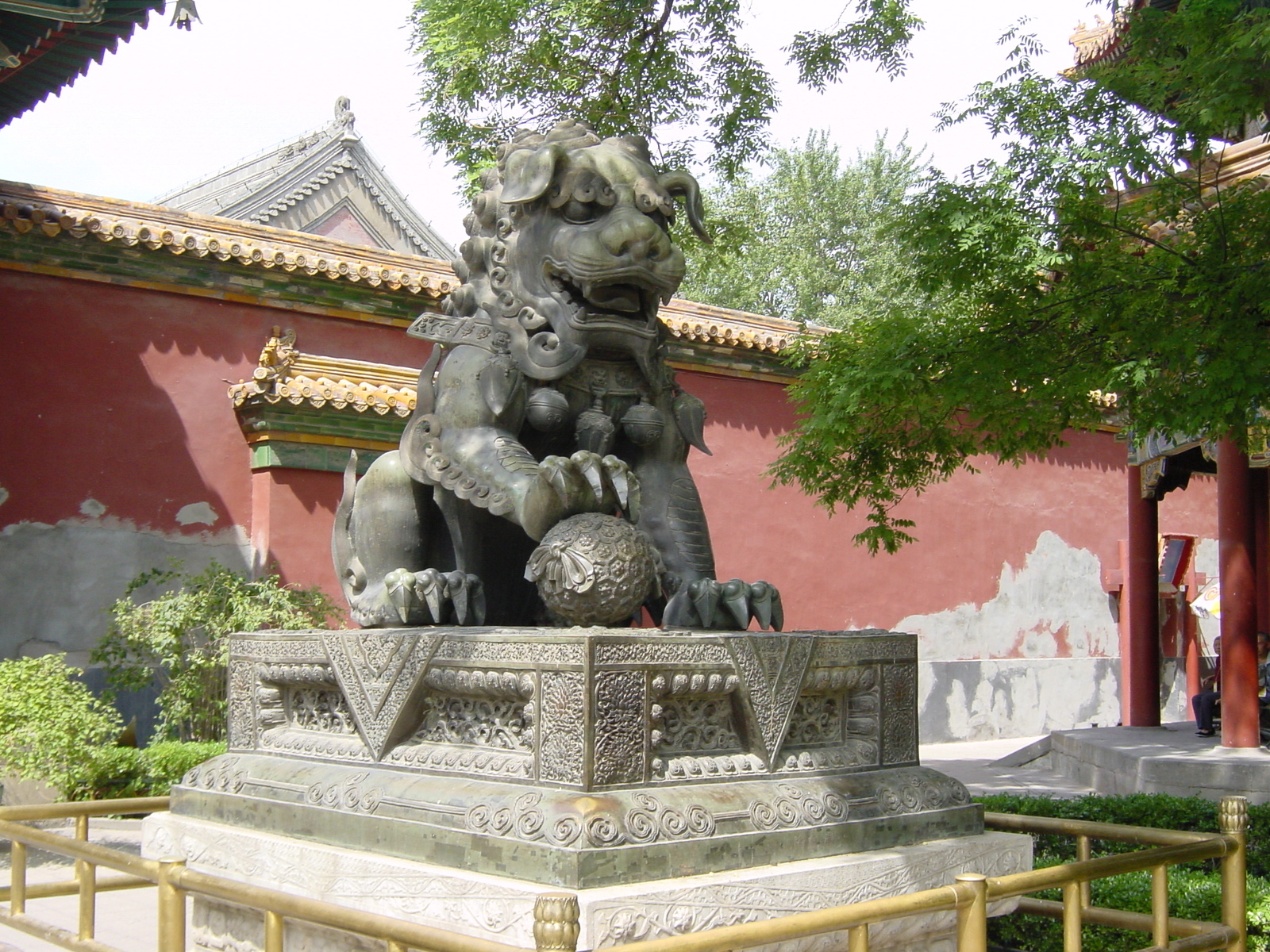 Picture China Beijing Beihai Park 2002-05 28 - Perspective Beihai Park