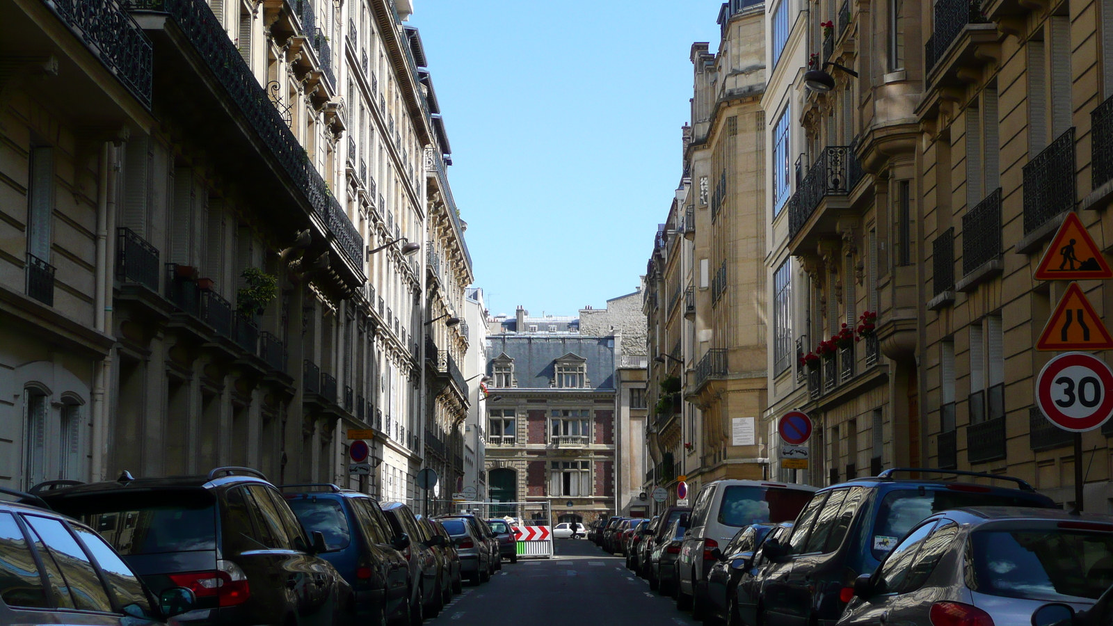 Picture France Paris 17th Arrondissement Rue Jouffroy d'Abbans 2007-05 4 - Flight Rue Jouffroy d'Abbans