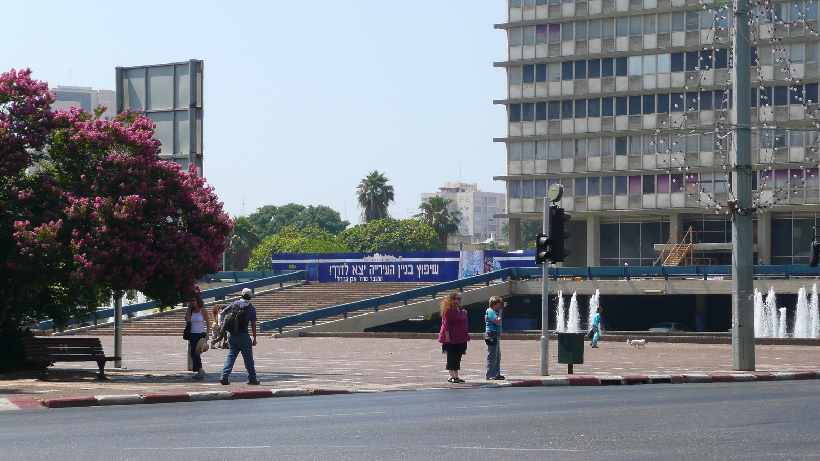 Picture Israel Tel Aviv Ibn Gvirol Street 2007-06 33 - Flight Ibn Gvirol Street