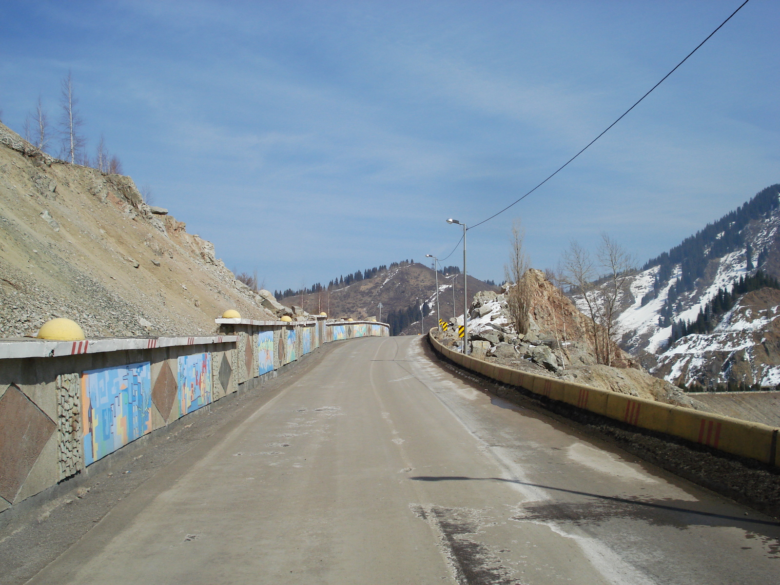 Picture Kazakhstan Shymbulak 2007-03 26 - Car Shymbulak