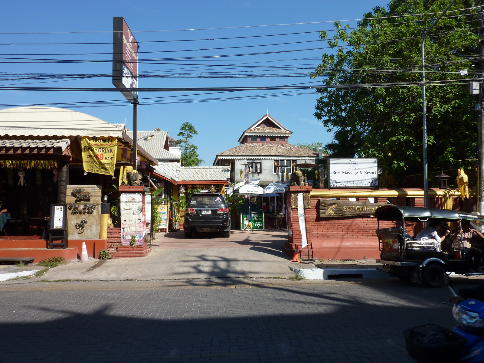 Picture Thailand Chiang Mai Rachadamnoen road 2009-12 42 - Tourist Attraction Rachadamnoen road