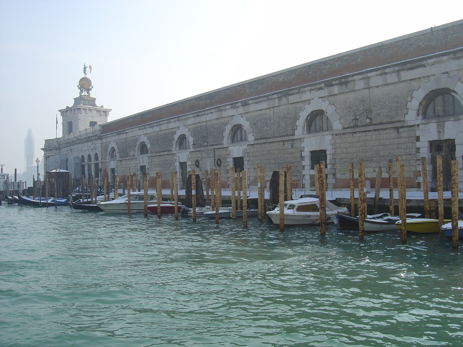 Picture Italy Venice 2005-03 340 - Car Venice