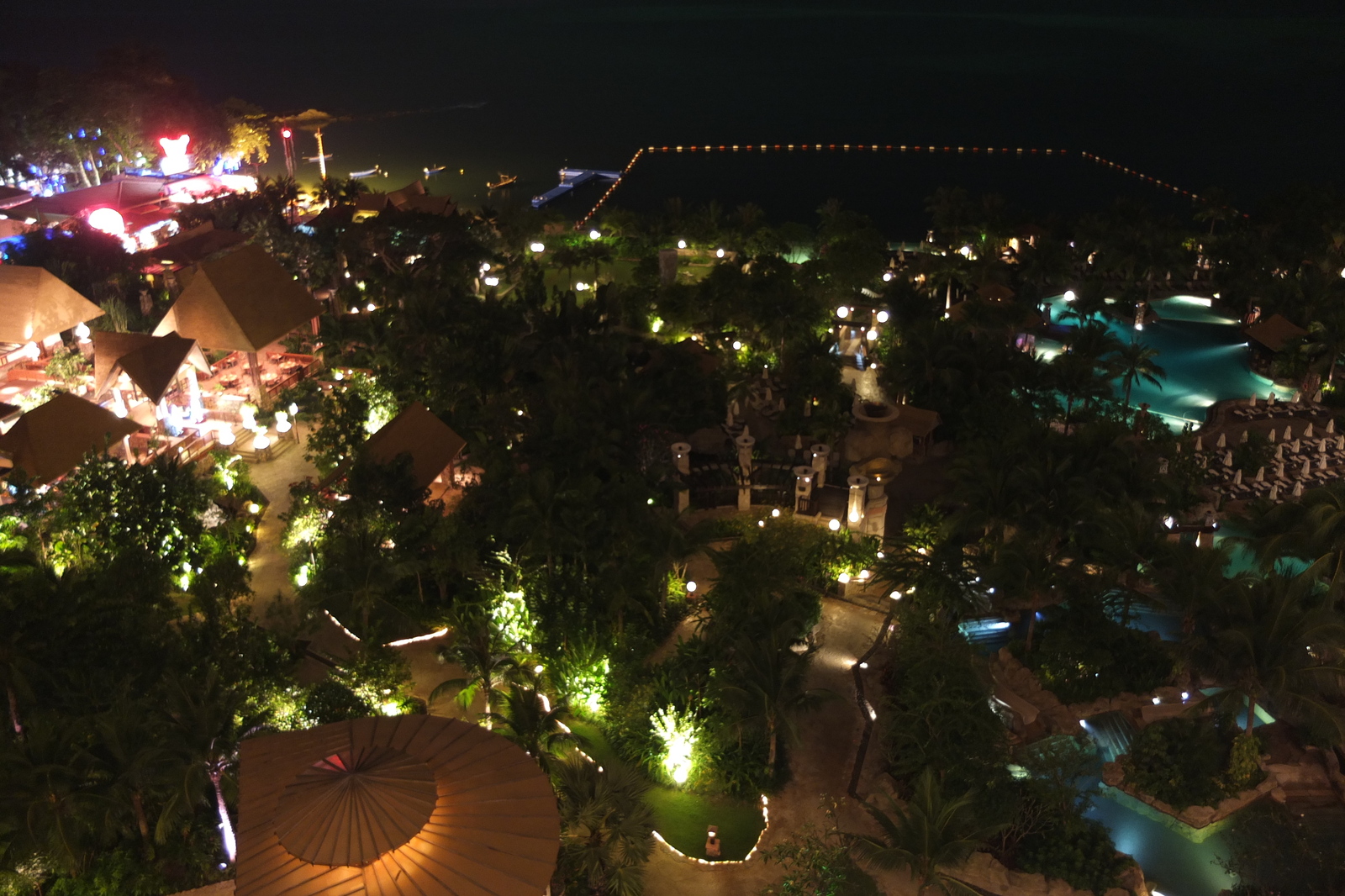 Picture Thailand Pattaya Centara Hotel 2012-12 53 - Store Centara Hotel