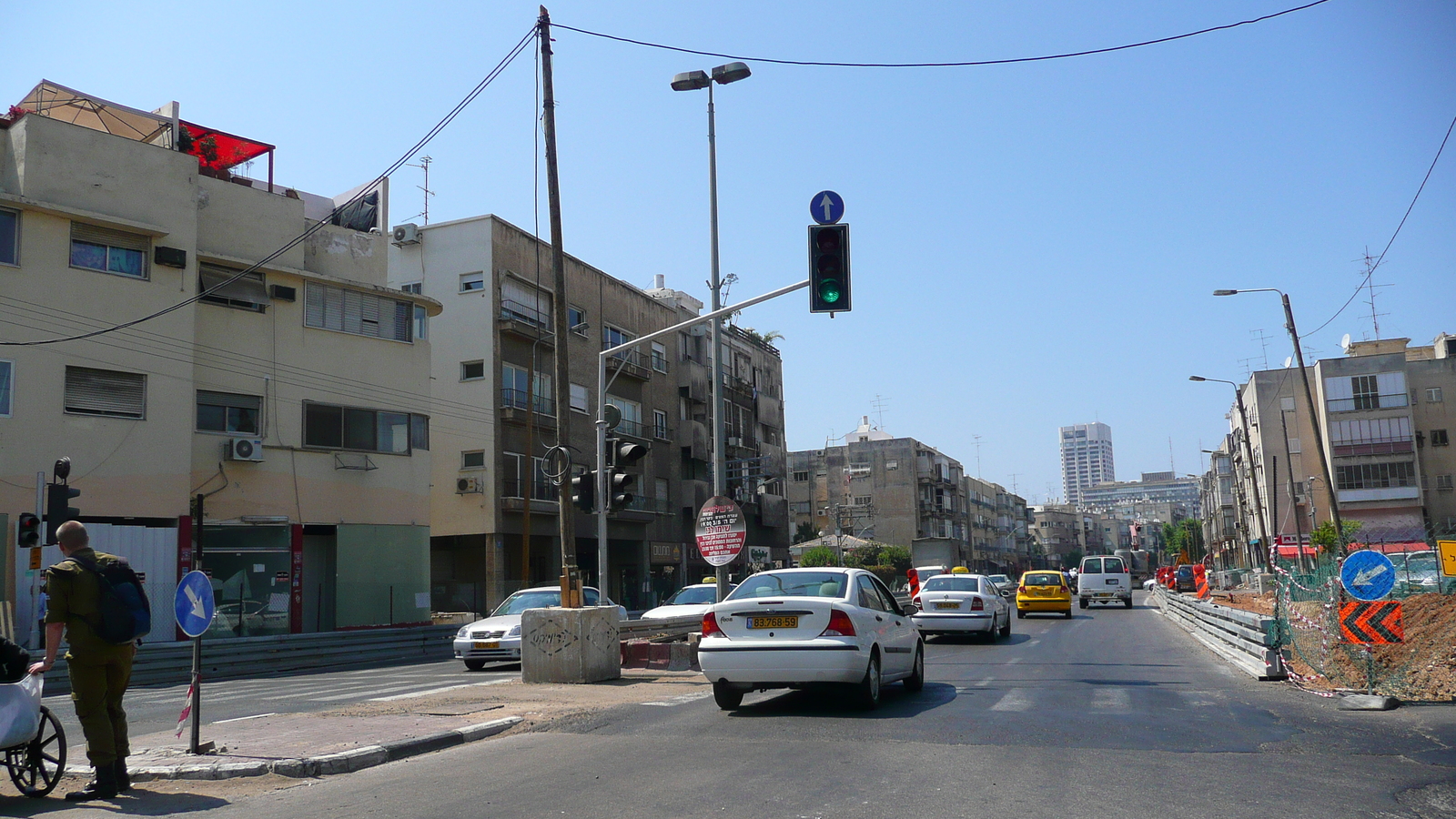 Picture Israel Tel Aviv Ibn Gvirol Street 2007-06 59 - Photographer Ibn Gvirol Street