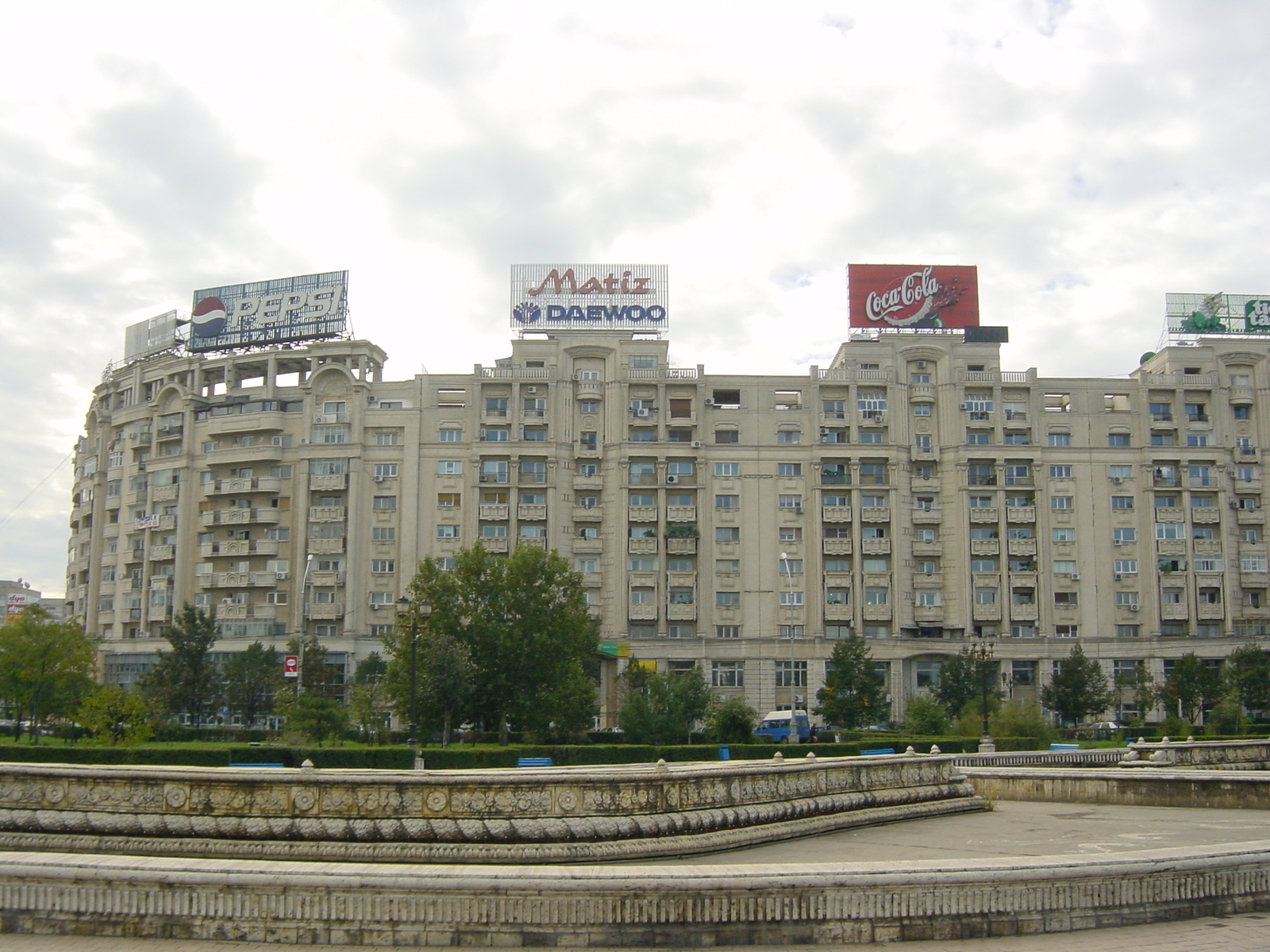 Picture Romania Bucharest 2003-10 56 - Shopping Mall Bucharest