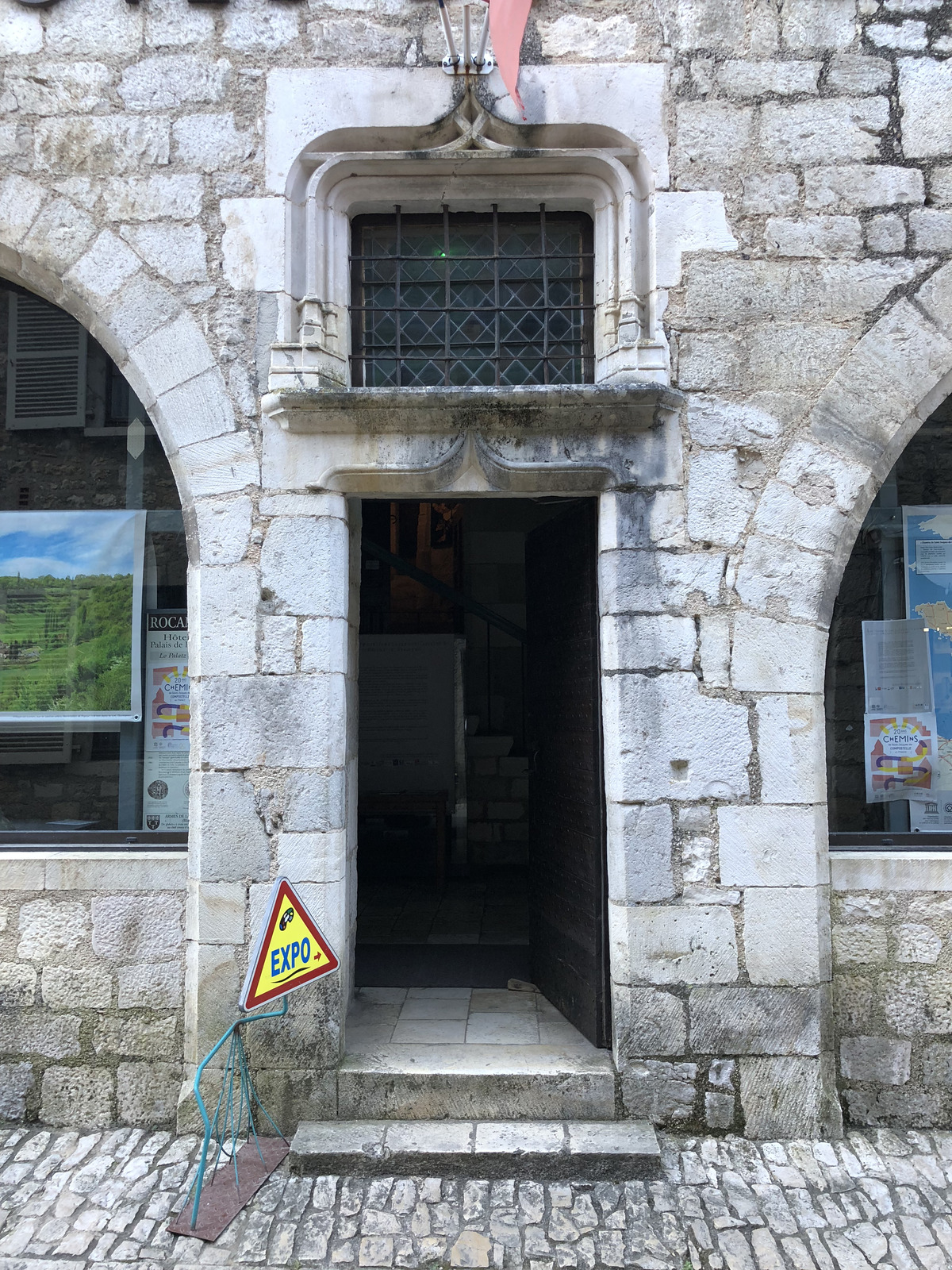 Picture France Rocamadour 2018-04 10 - Shopping Mall Rocamadour