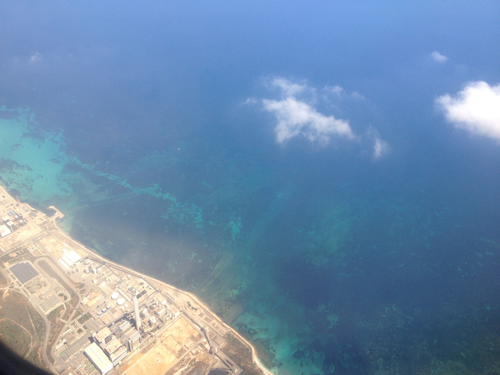 Picture Italy Sardinia Easyjet 2015-06 13 - Tourist Easyjet