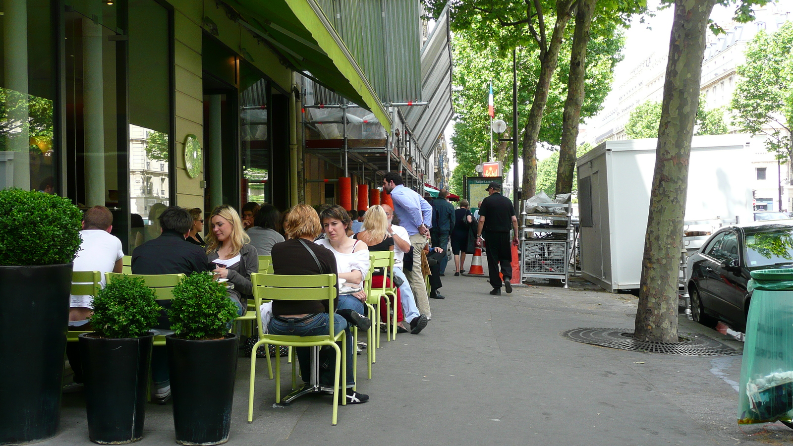 Picture France Paris Boulevard Malesherbes 2007-05 90 - Photographers Boulevard Malesherbes