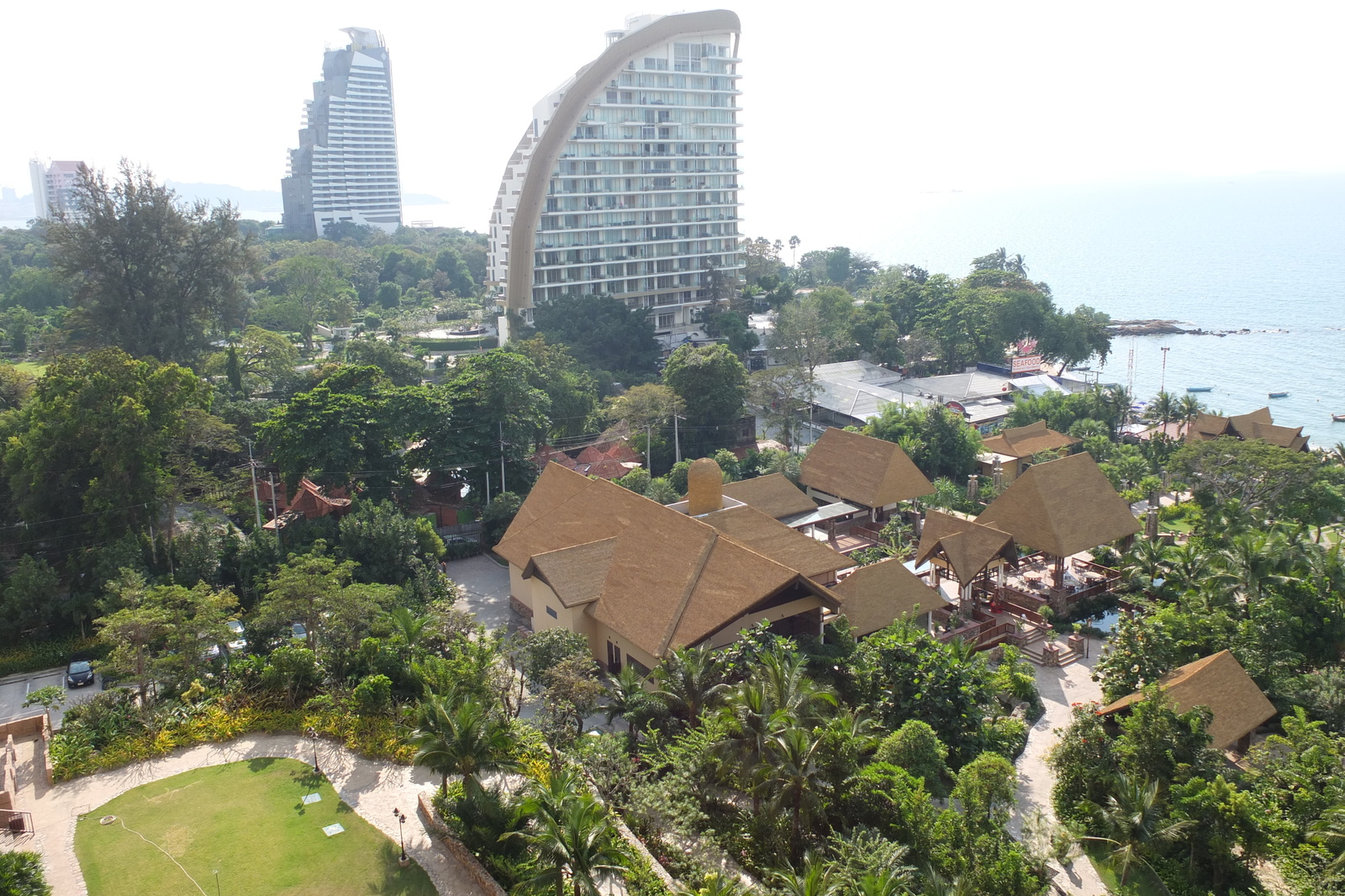 Picture Thailand Pattaya Centara Hotel 2012-12 51 - Trail Centara Hotel