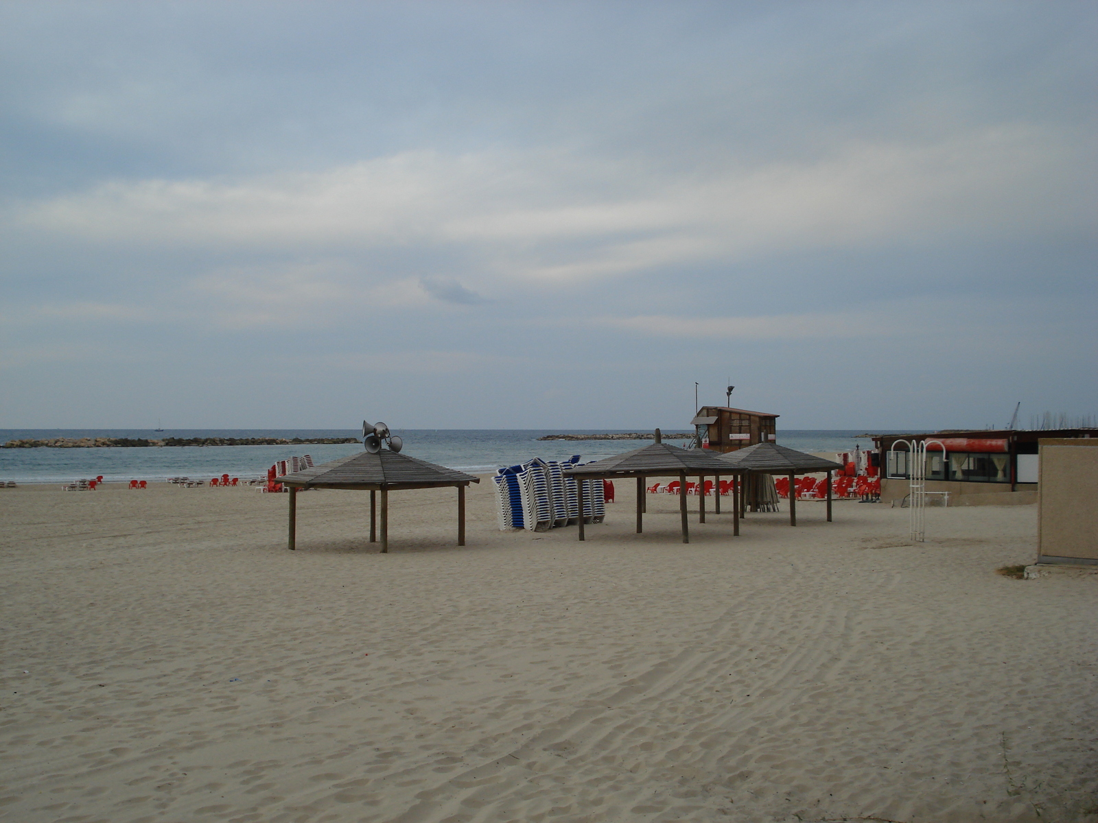 Picture Israel Tel Aviv Tel Aviv Sea Shore 2006-12 1 - Photo Tel Aviv Sea Shore