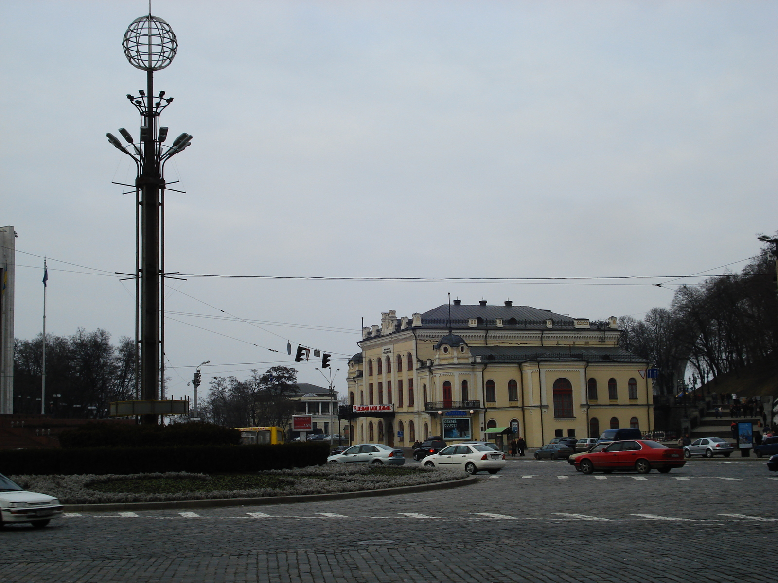 Picture Ukraine Kiev Kreschatyk Street 2007-03 70 - View Kreschatyk Street