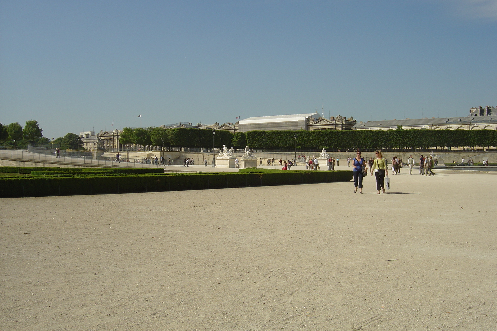 Picture France Paris Garden of Tuileries 2007-05 195 - Trail Garden of Tuileries