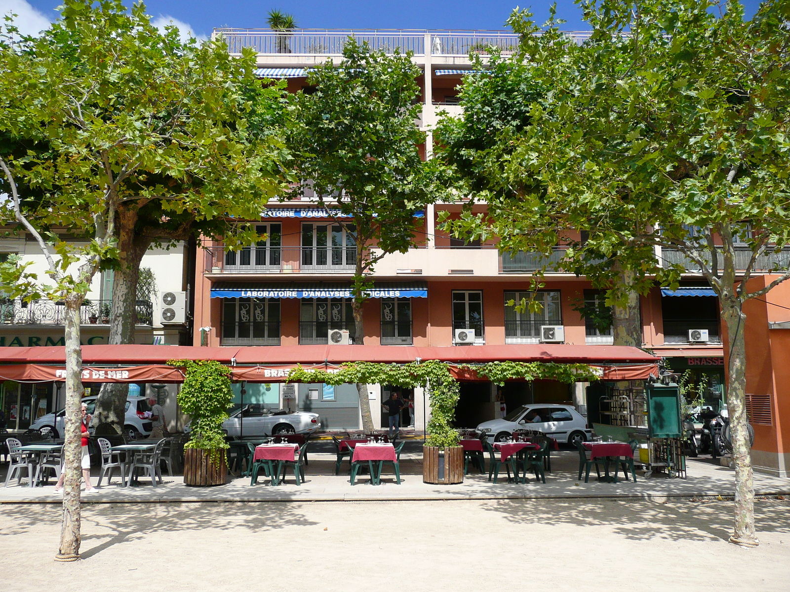 Picture France Vence Place du Grand Jardin 2007-07 17 - Car Rental Place du Grand Jardin