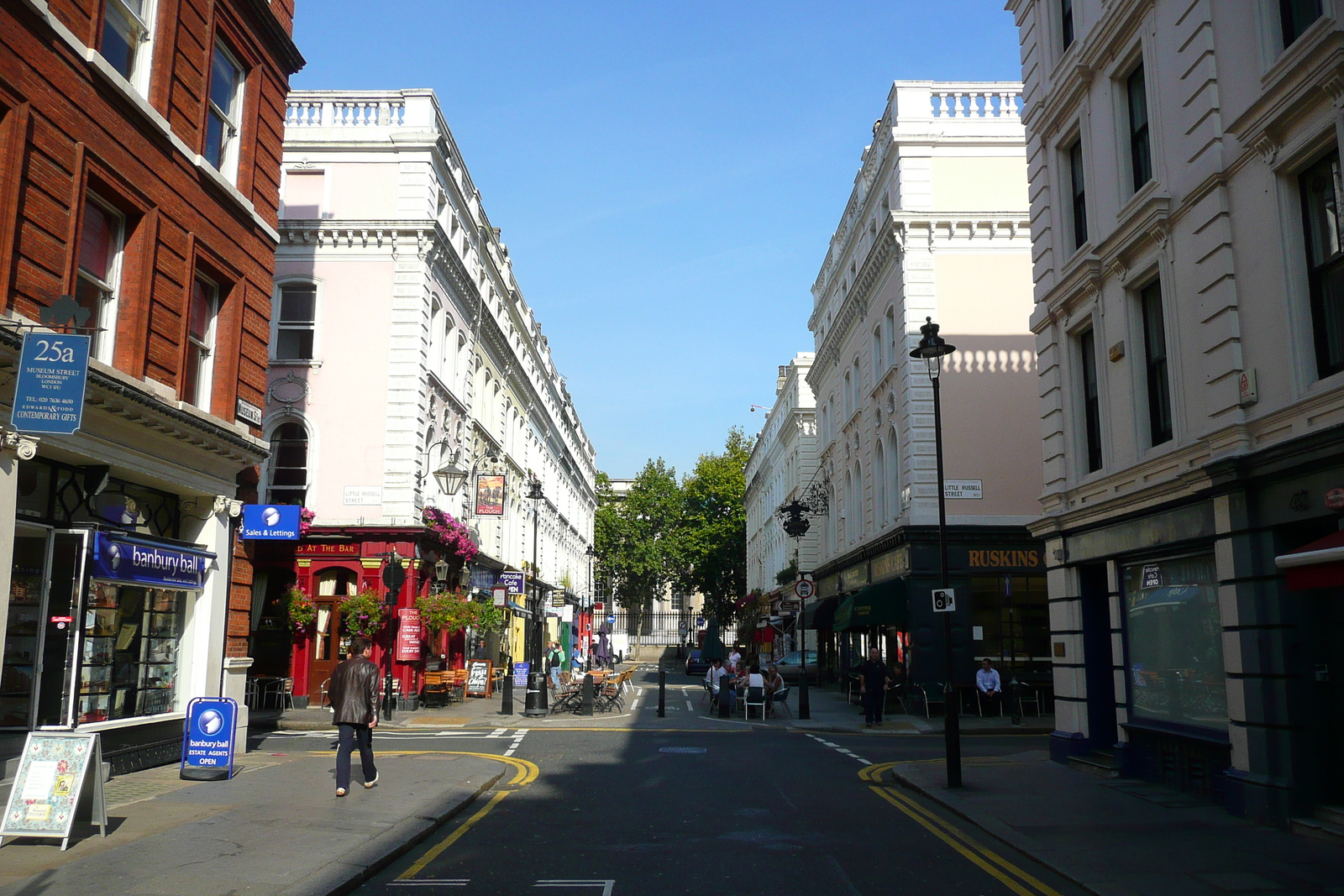 Picture United Kingdom London Museum Street 2007-09 7 - Perspective Museum Street