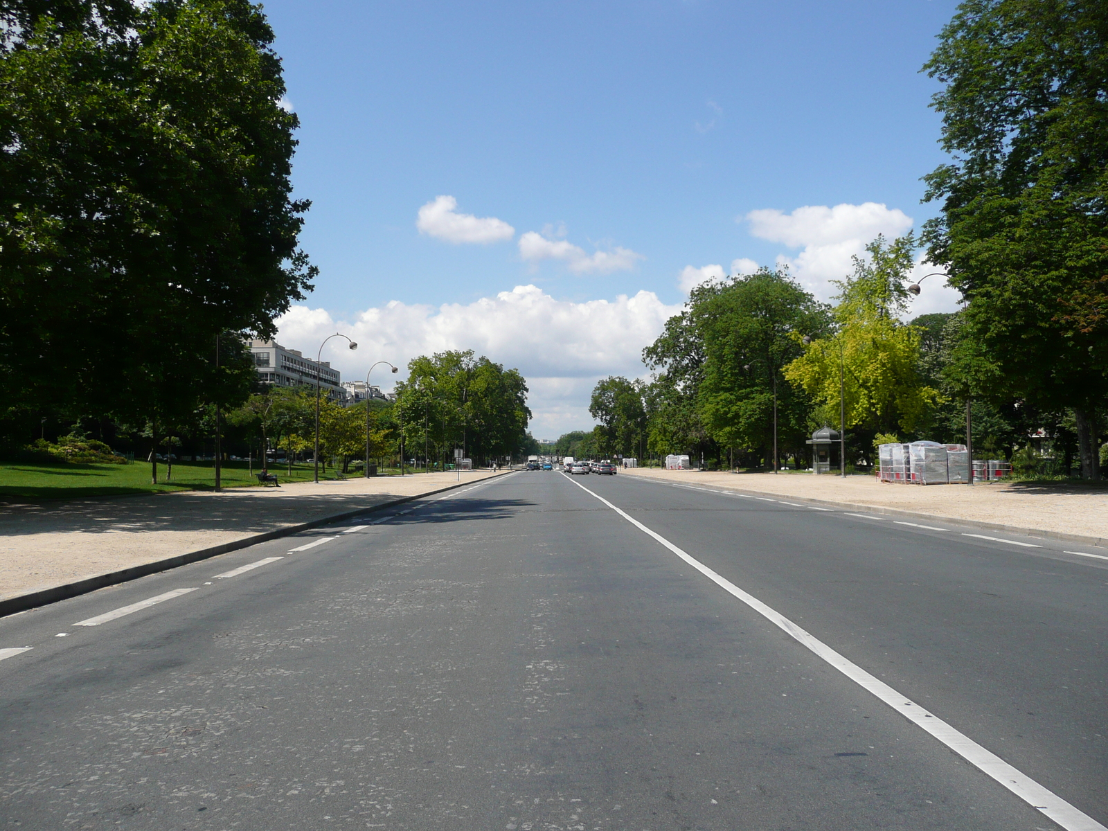 Picture France Paris Avenue Foch 2007-06 47 - Trail Avenue Foch