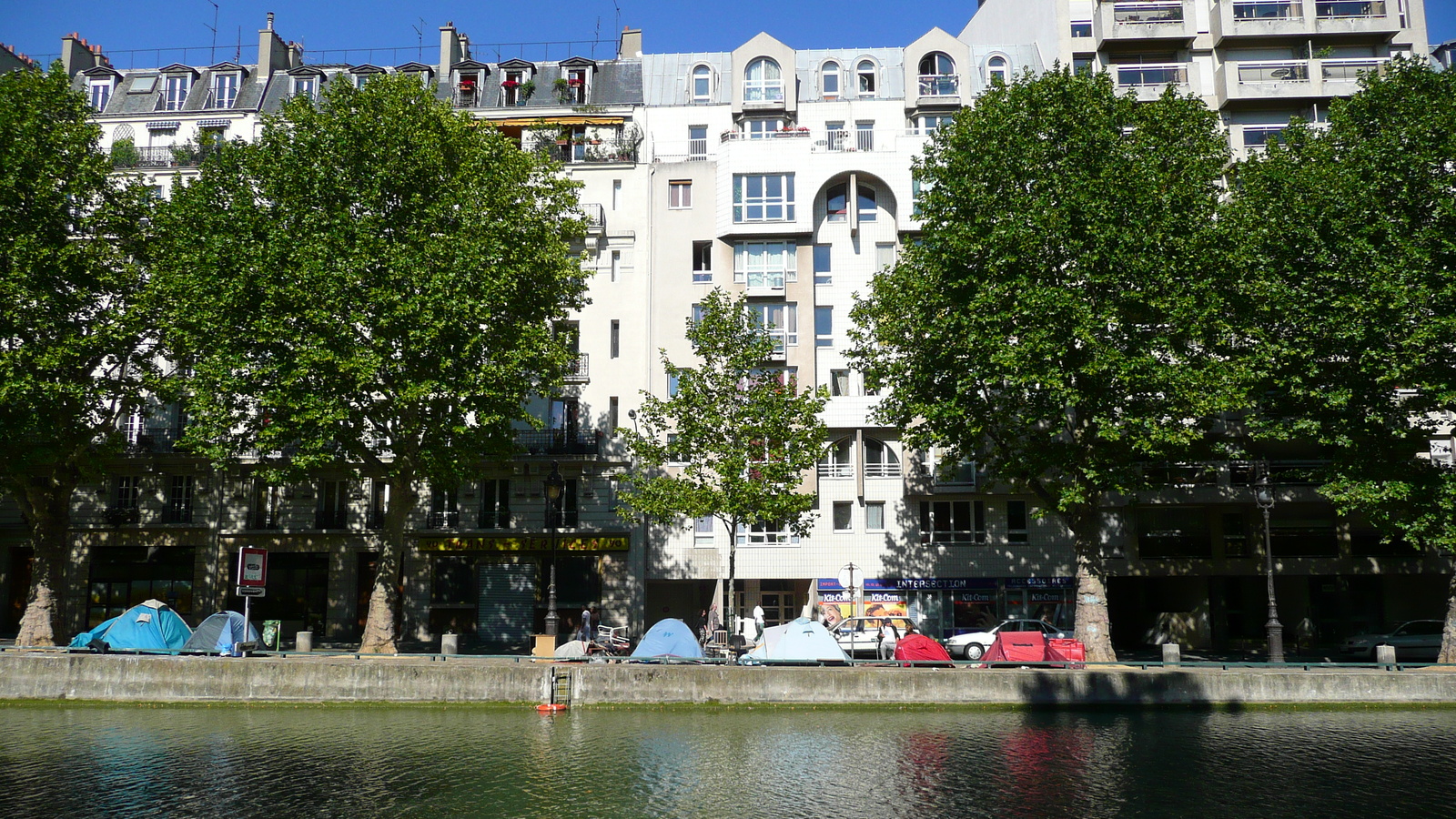 Picture France Paris Canal St Martin 2007-08 171 - Perspective Canal St Martin