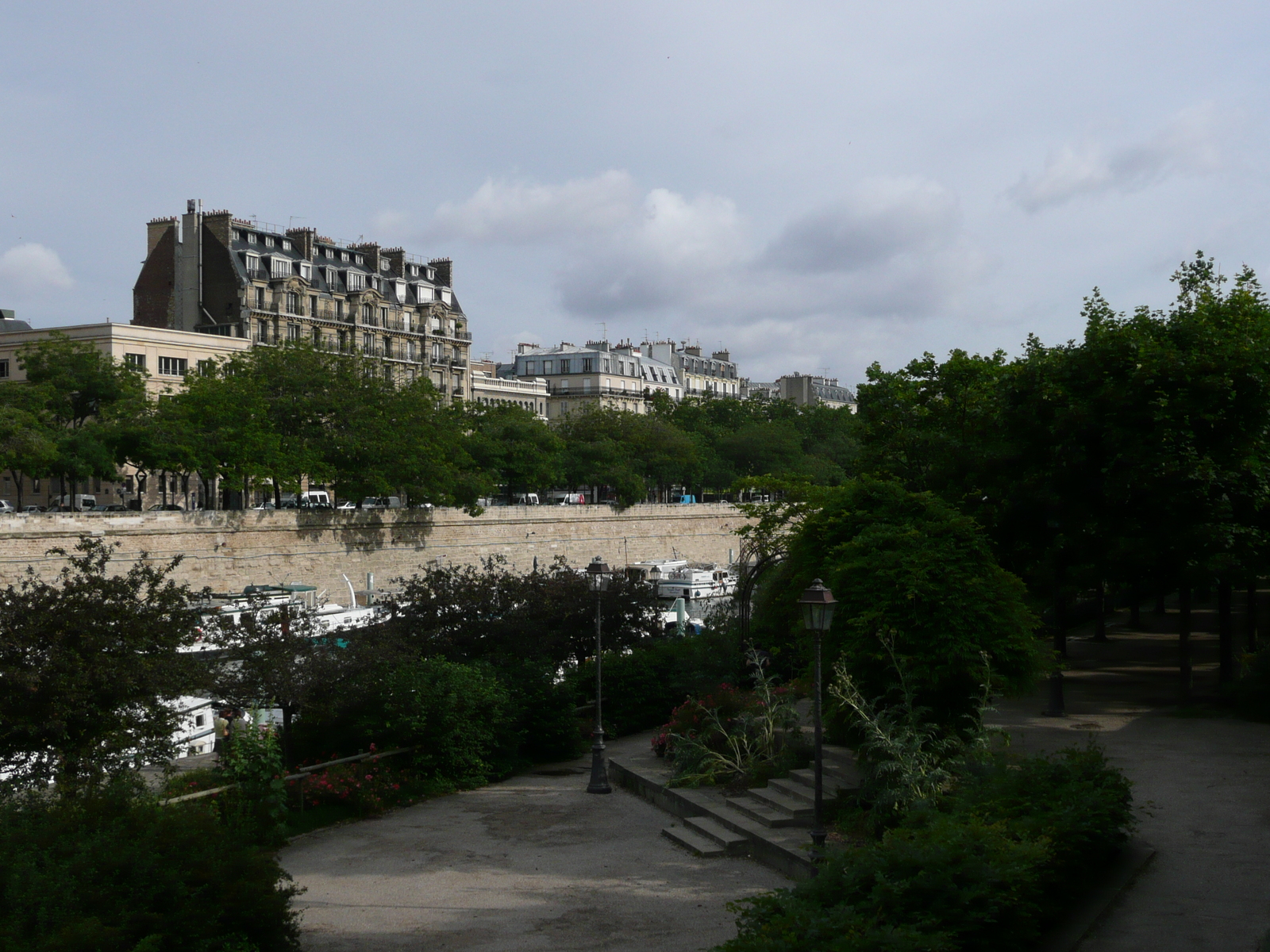 Picture France Paris Bastille Harbour 2007-06 3 - Car Bastille Harbour