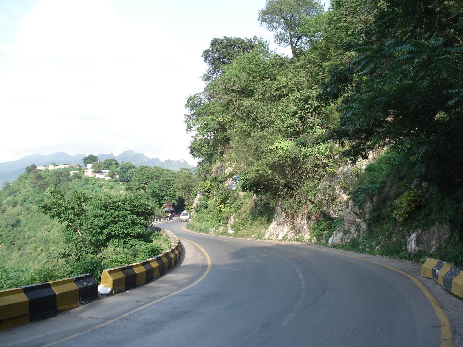 Picture Pakistan Islamabad to Murree road 2006-08 96 - View Islamabad to Murree road