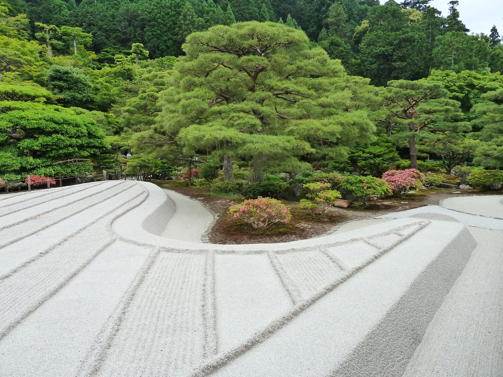 Picture Japan Kyoto Ginkakuji Temple(Silver Pavilion) 2010-06 49 - Photographers Ginkakuji Temple(Silver Pavilion)