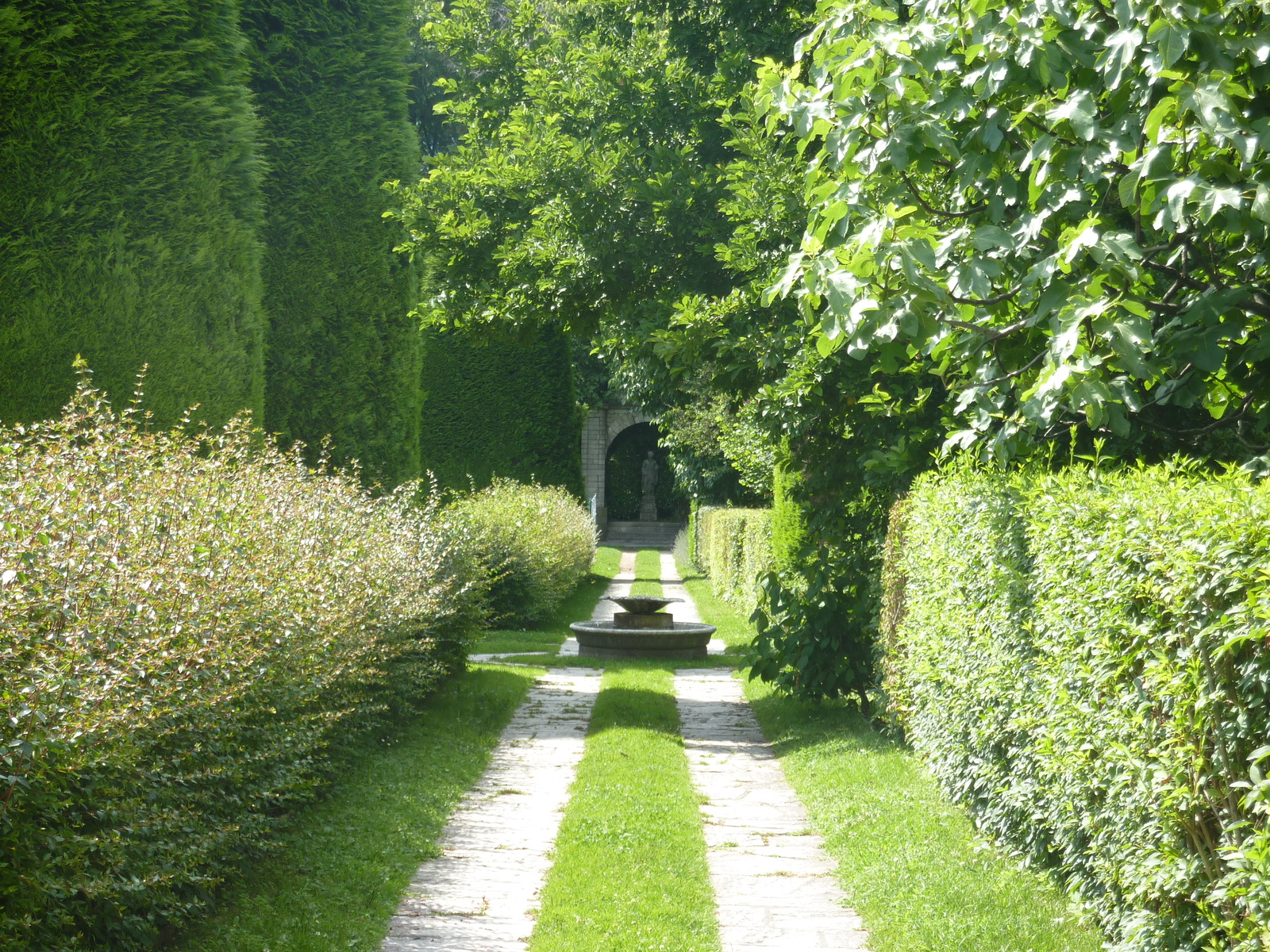 Picture Italy Villa Pallavicino 2009-06 83 - Perspective Villa Pallavicino