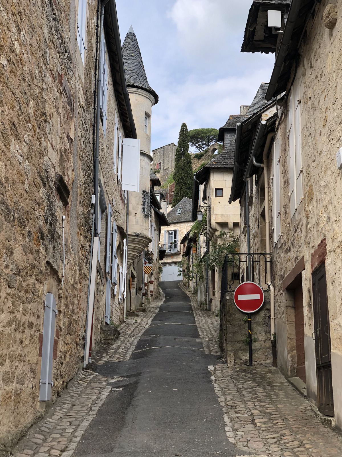 Picture France Turenne 2018-04 98 - Perspective Turenne