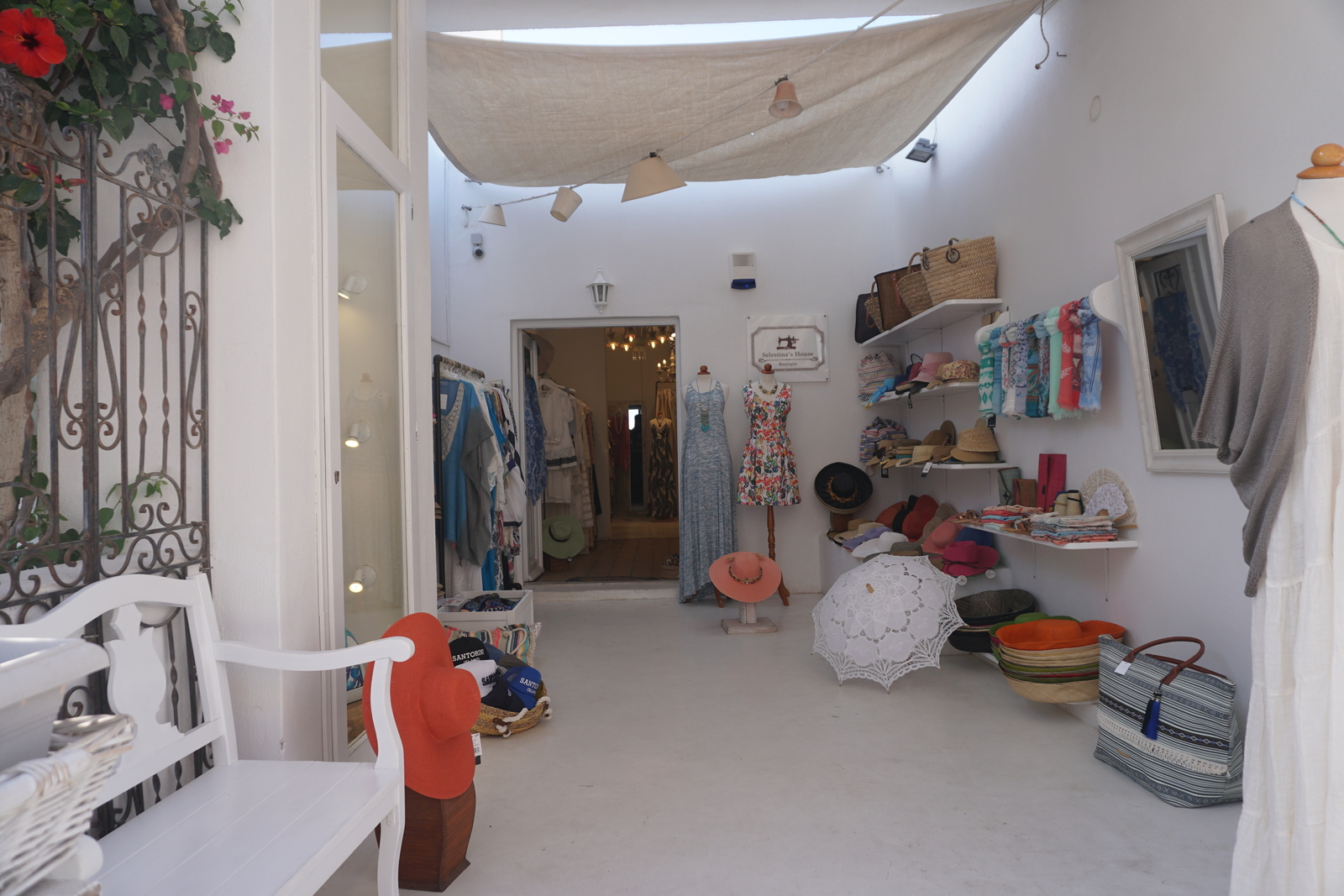 Picture Greece Santorini Oia 2016-07 90 - Store Oia