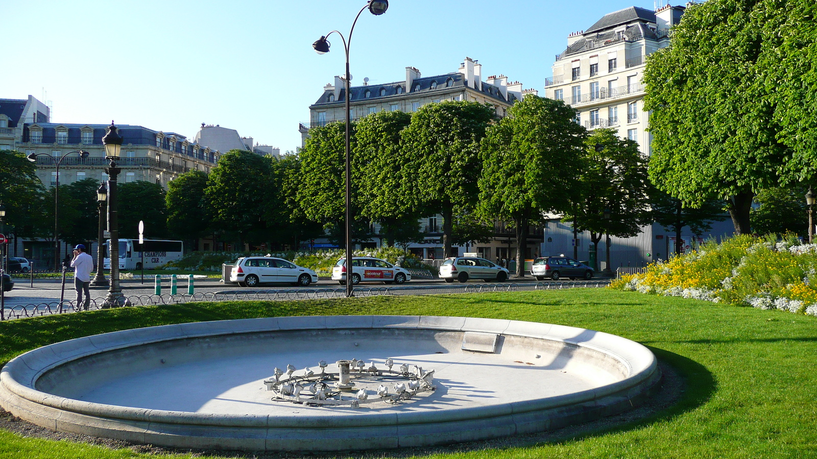 Picture France Paris Champs Elysees 2007-04 55 - Photos Champs Elysees