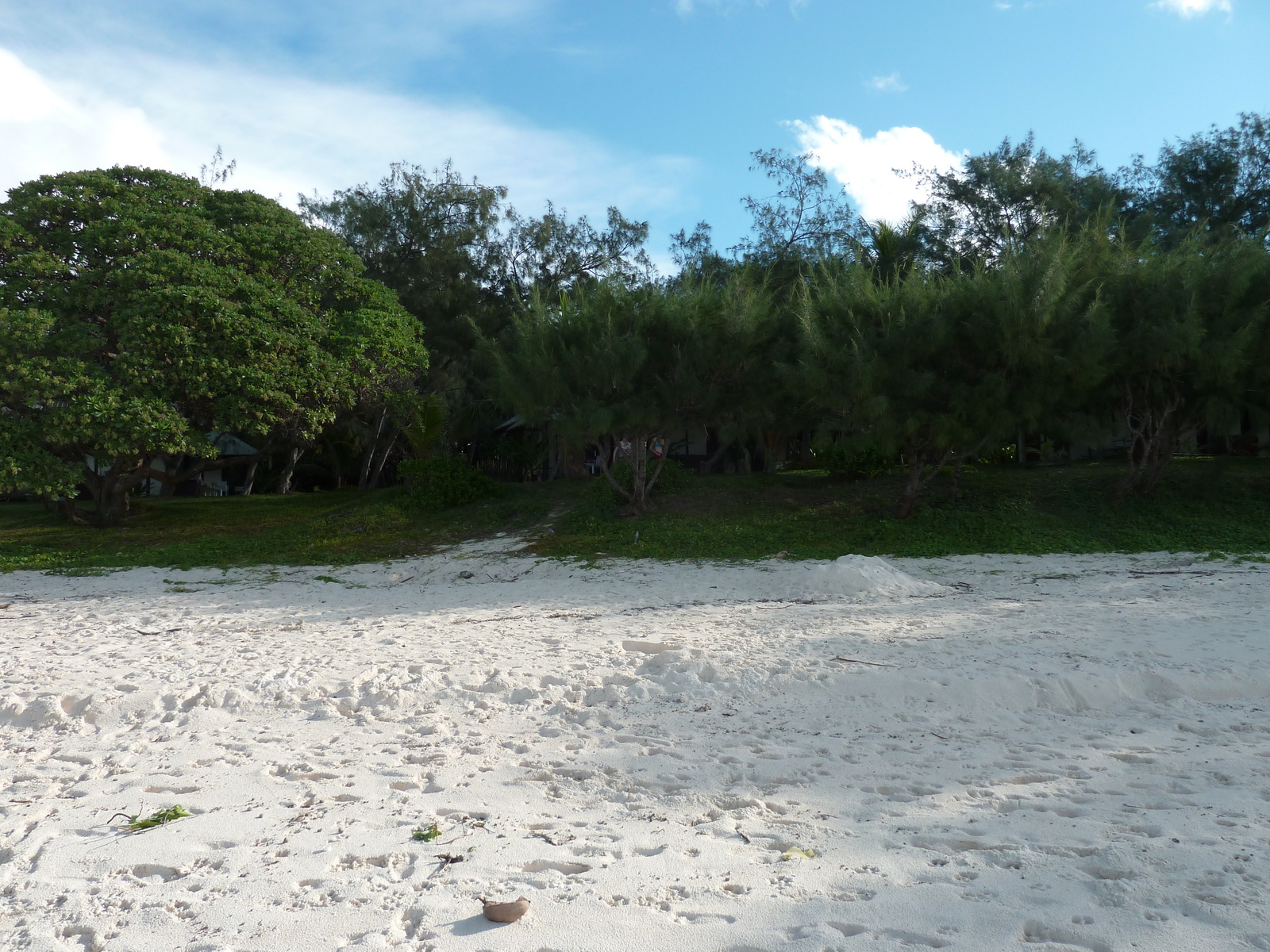 Picture New Caledonia Lifou Chateaubriant bay 2010-05 38 - Tourist Chateaubriant bay