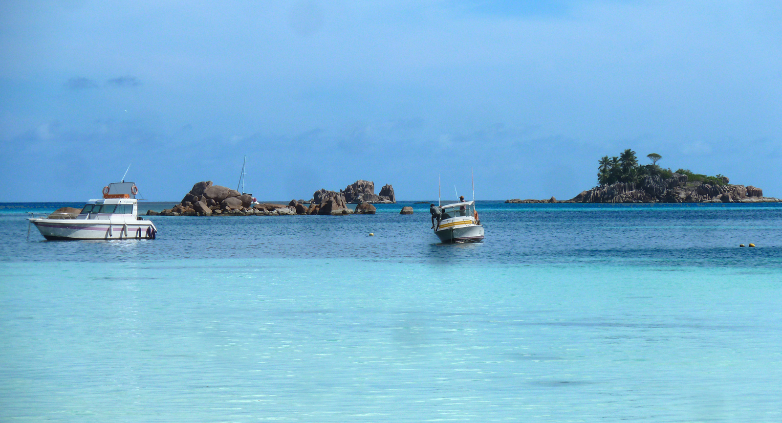 Picture Seychelles Praslin 2011-10 102 - Trail Praslin