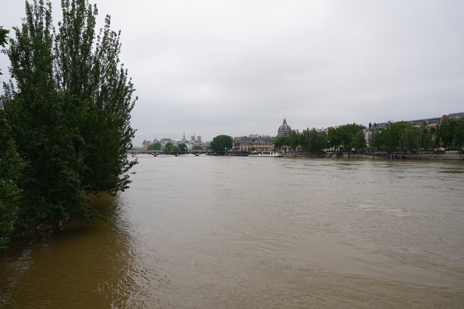 Picture France Paris Seine river 2016-06 13 - Travel Seine river